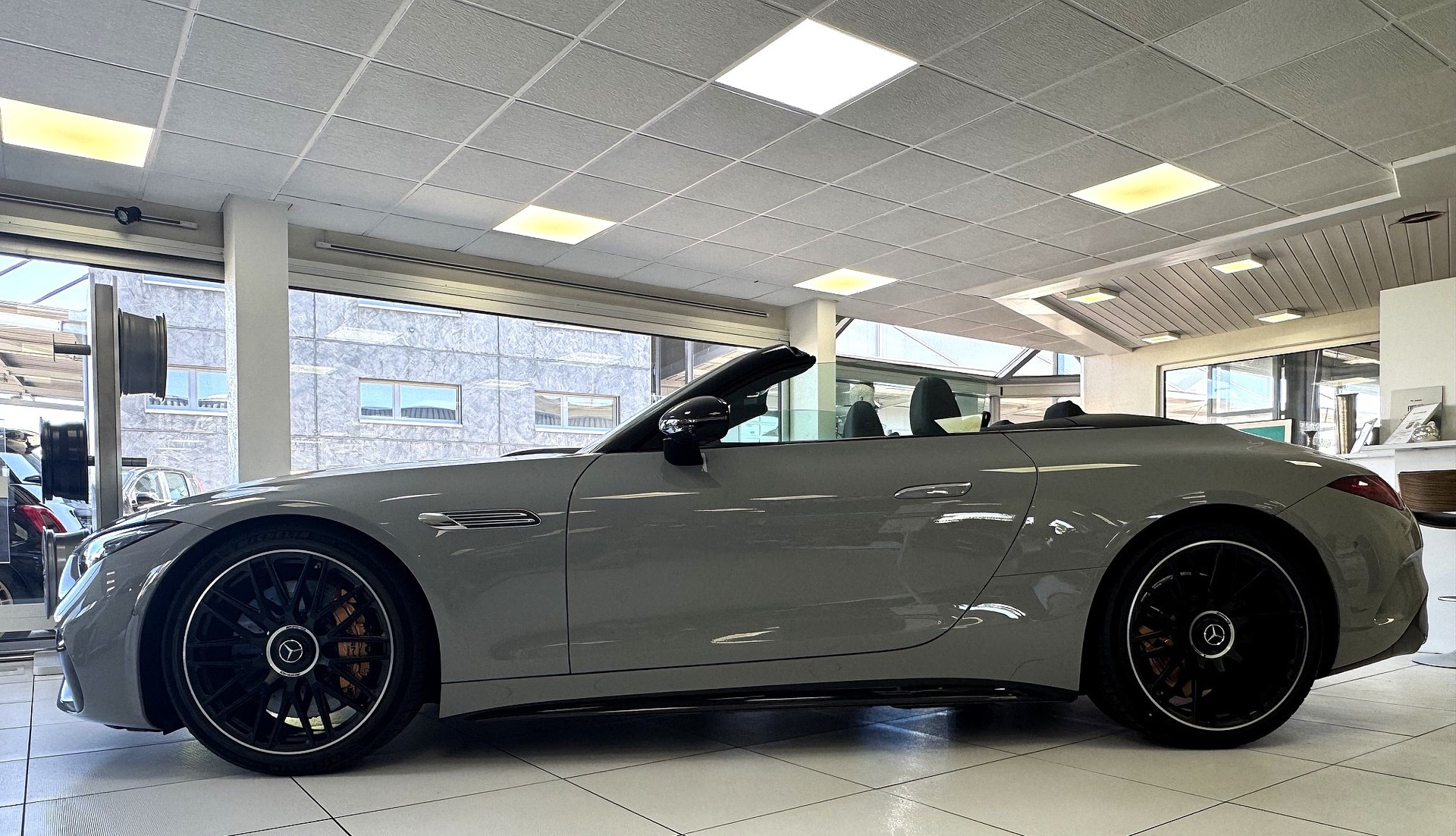 MERCEDES-BENZ AMG SL 63 4M Speedshift MCT-image-4
