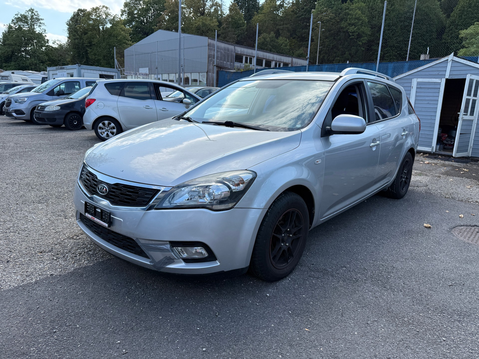 KIA Cee'd Sporty Wagon 1.6 16V Style-image-2