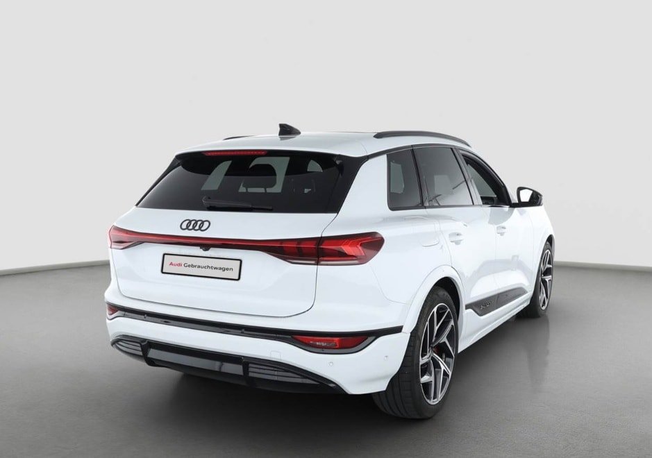 AUDI SQ6 e-tron quattro-image-3