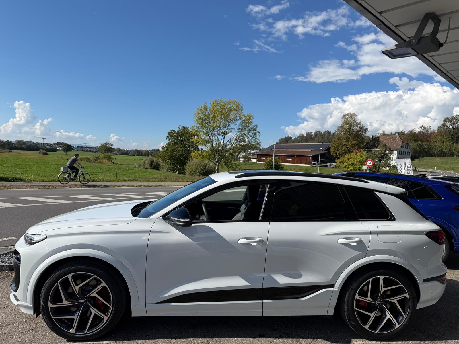AUDI SQ6 e-tron quattro-image-5
