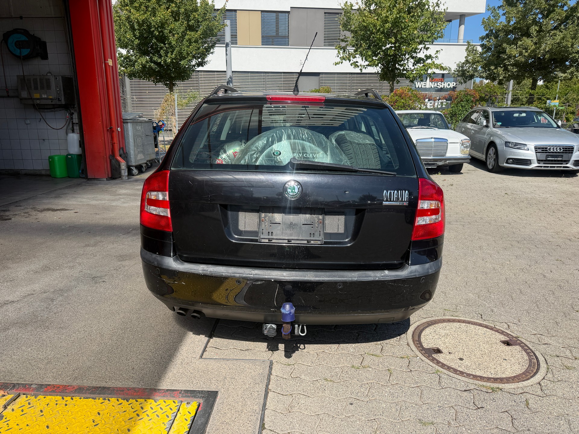 SKODA Octavia 2.0 FSI Elegance-image-5