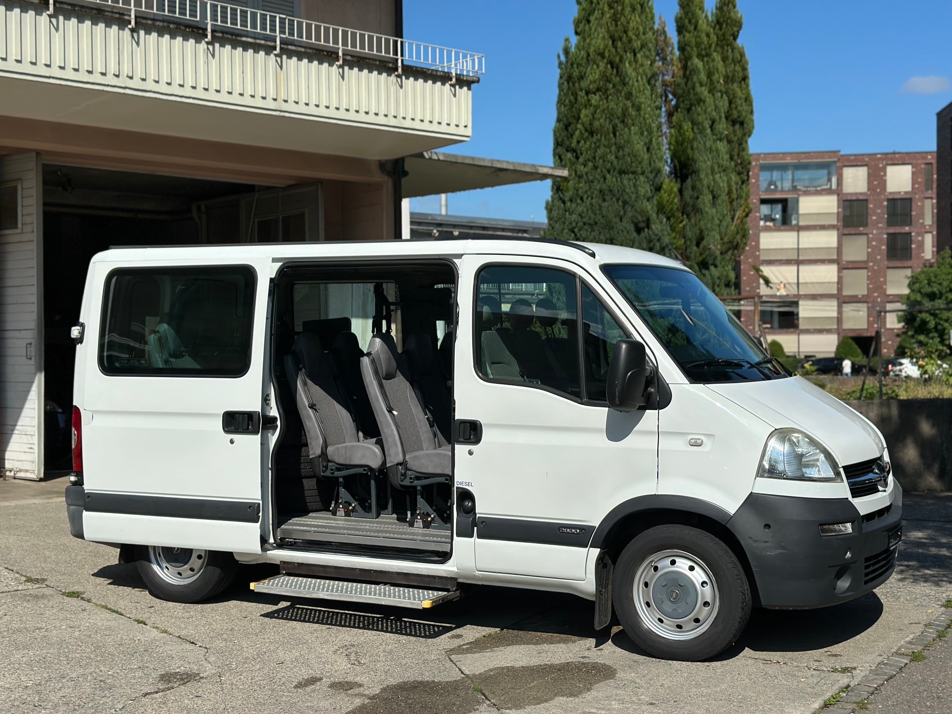 OPEL Movano 2.5 CDTI 2.8t-image-2