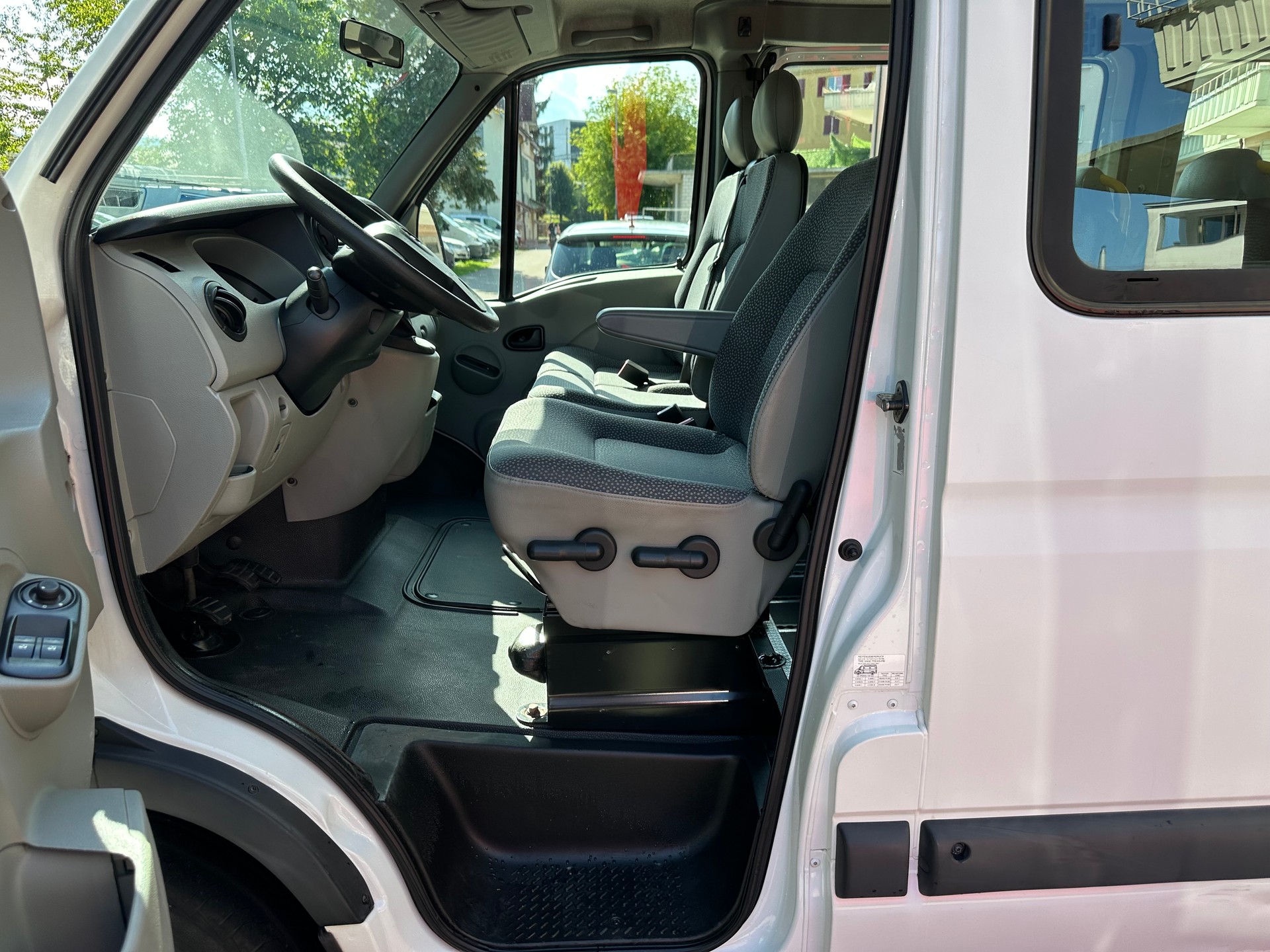 OPEL Movano 2.5 CDTI 2.8t-image-12