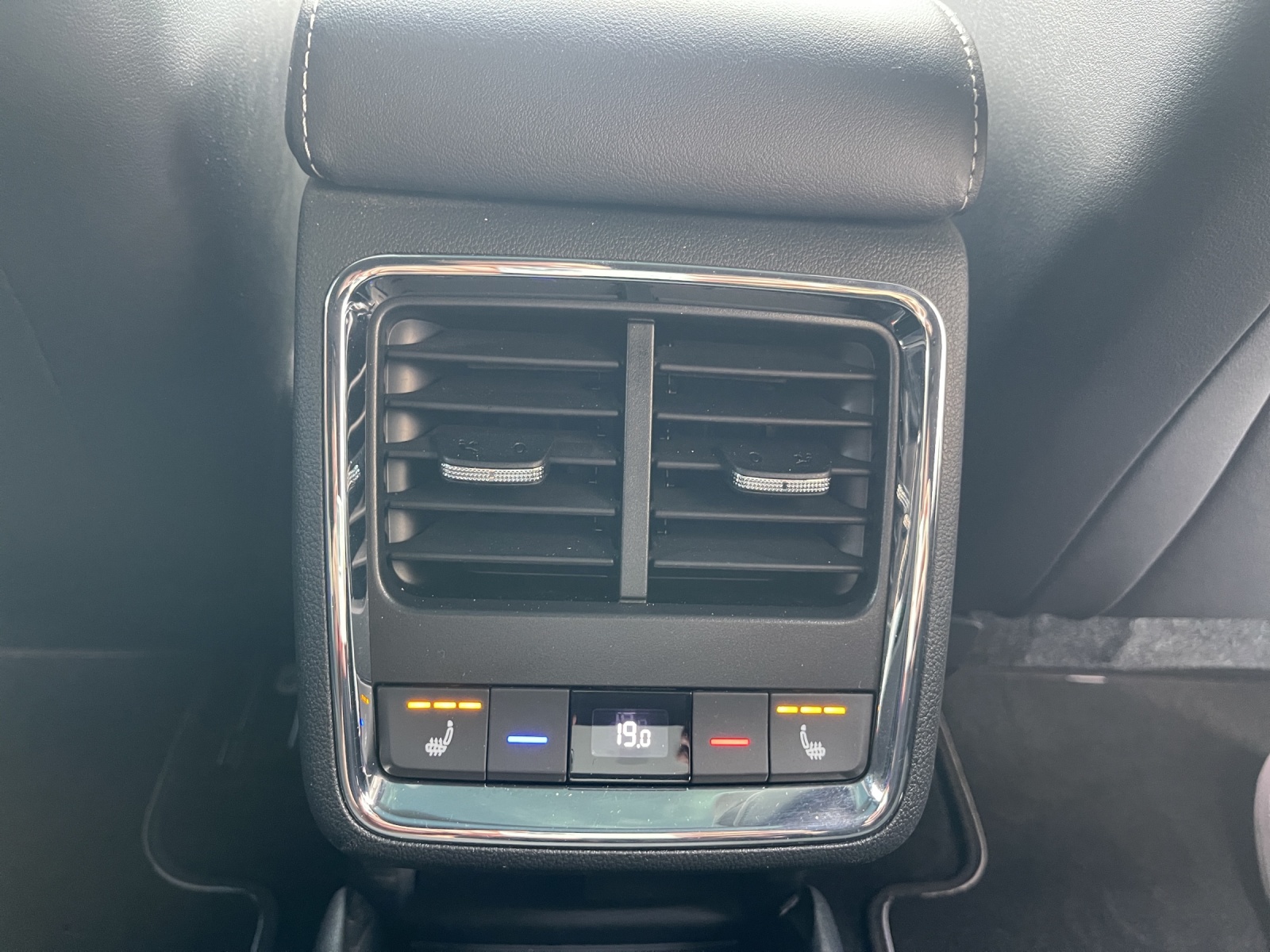 SKODA Enyaq iV 80x SportLine-image-16