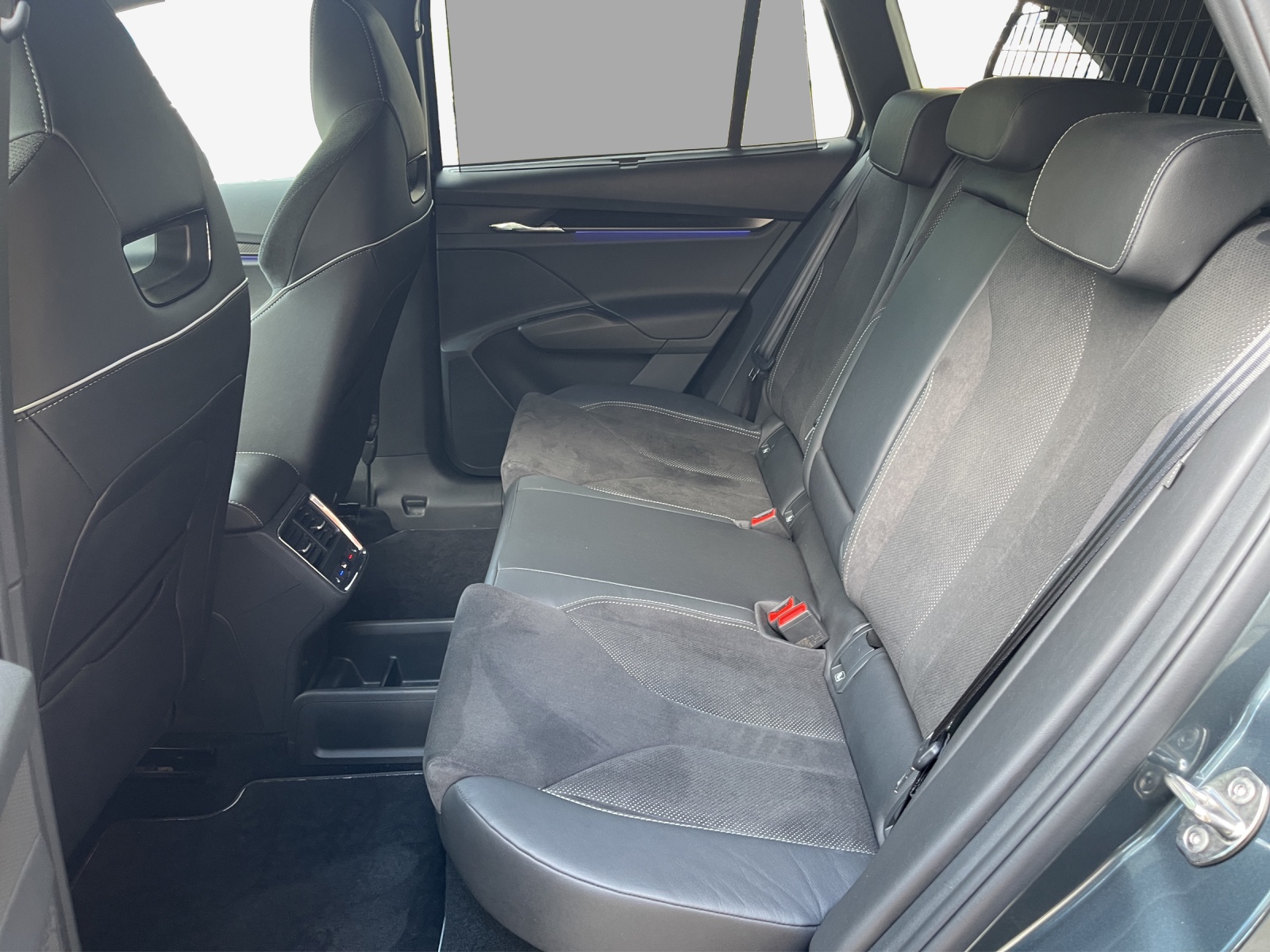 SKODA Enyaq iV 80x SportLine-image-12