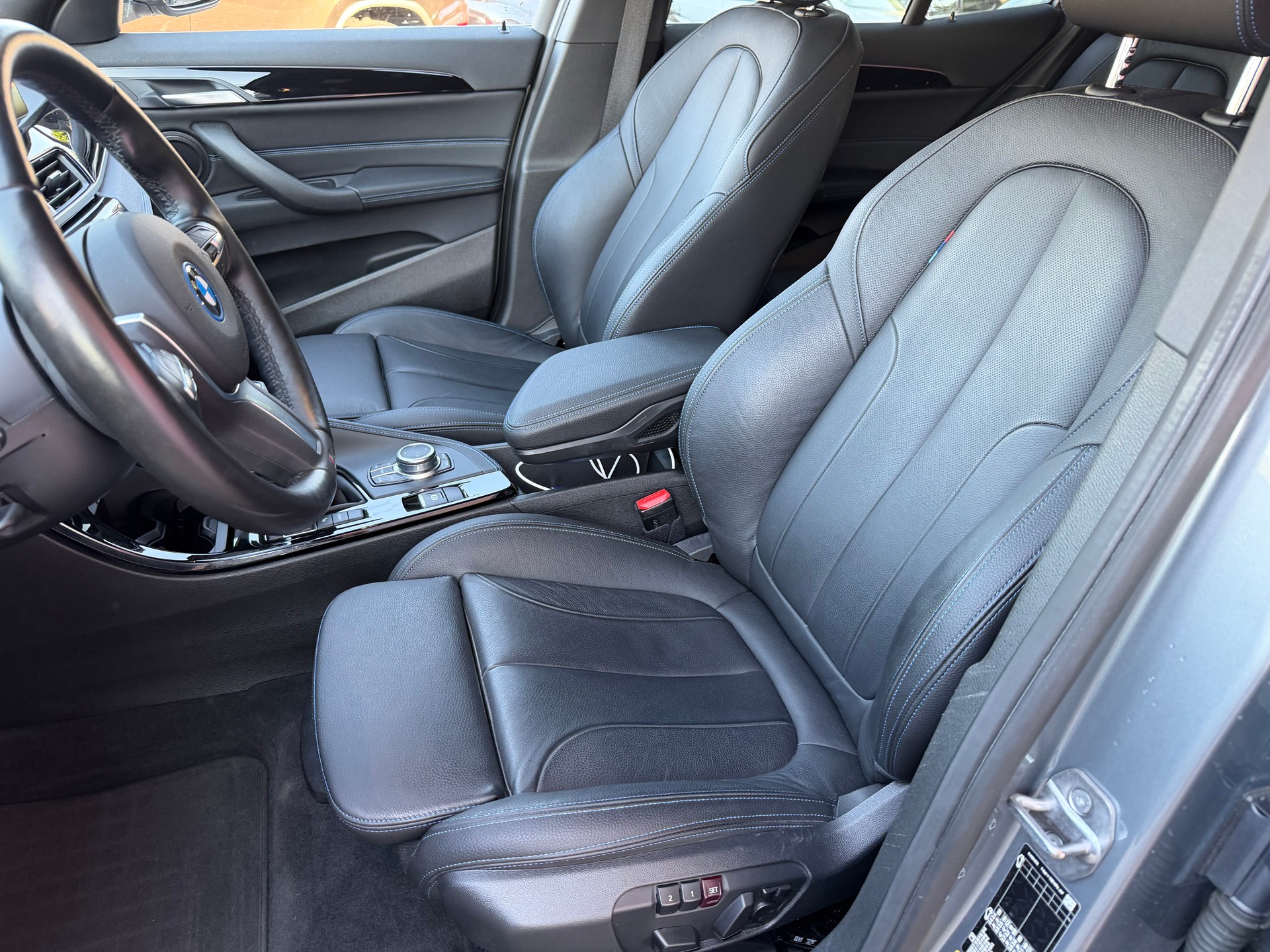 BMW X2 xDrive 25e M Sport X Steptronic-image-5
