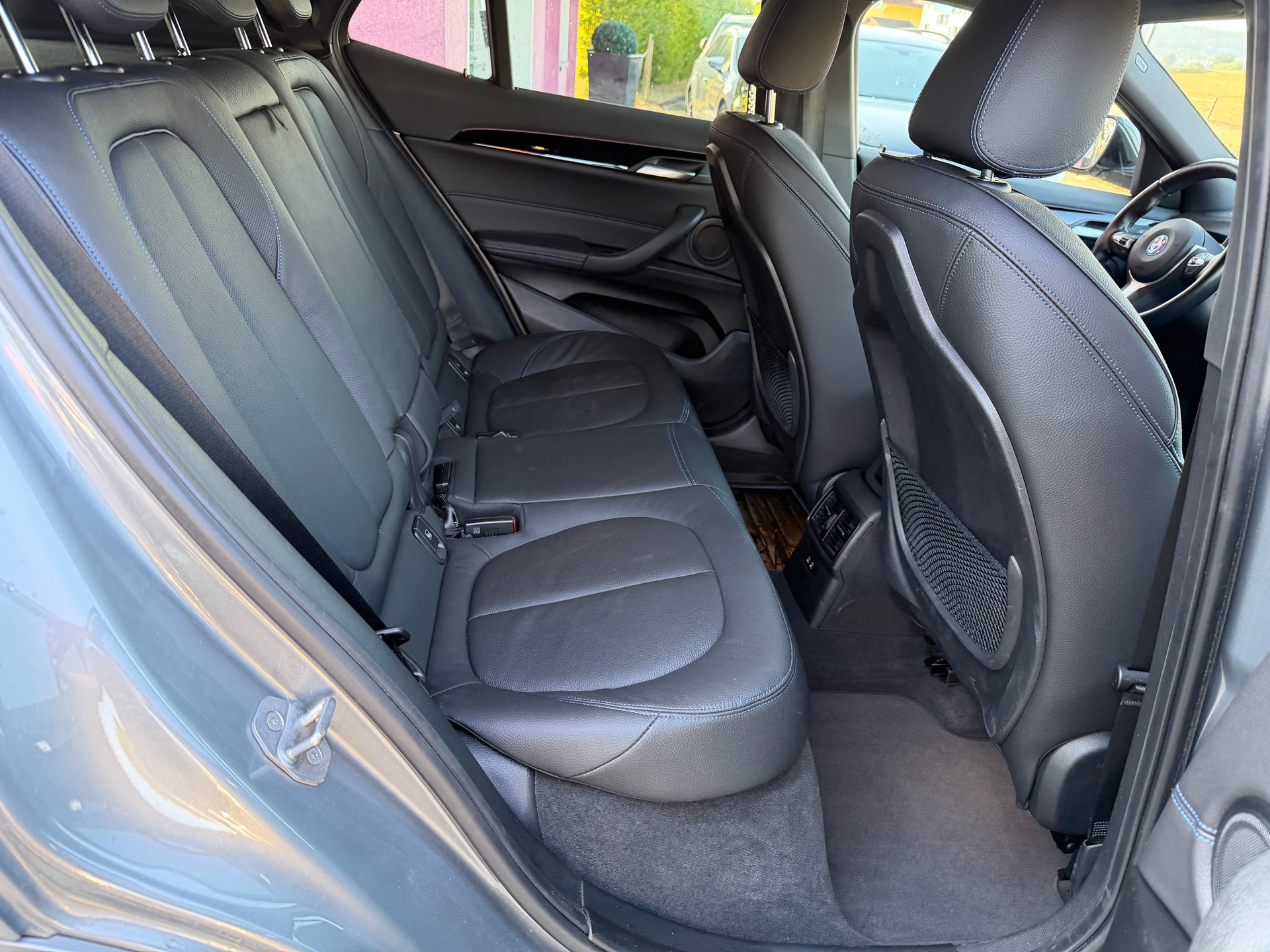 BMW X2 xDrive 25e M Sport X Steptronic-image-8