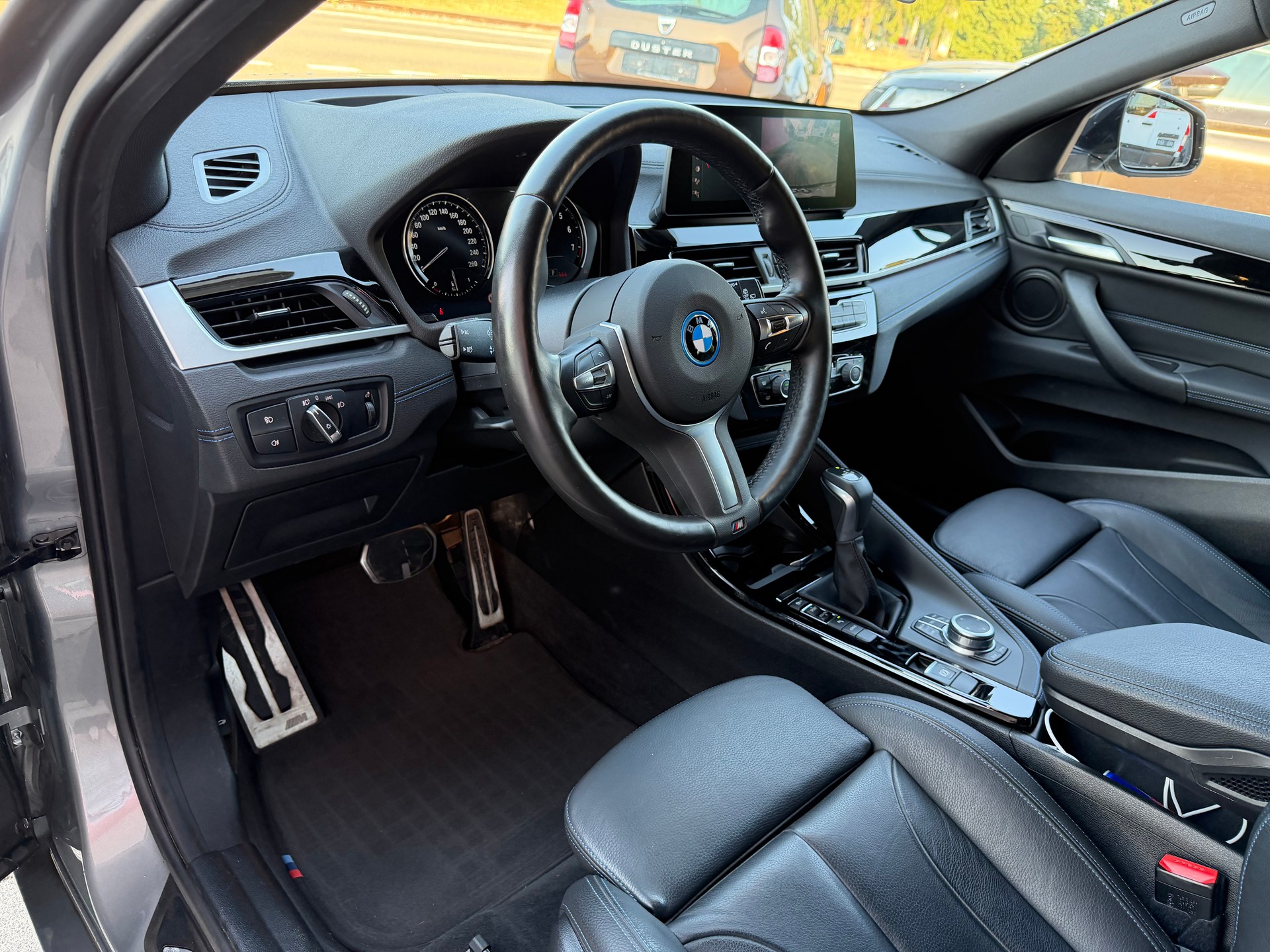 BMW X2 xDrive 25e M Sport X Steptronic-image-4