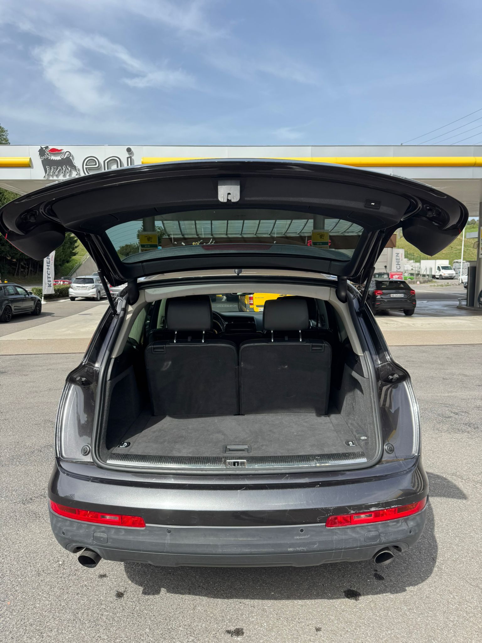AUDI Q7 3.0 TDI quattro tiptronic-image-13