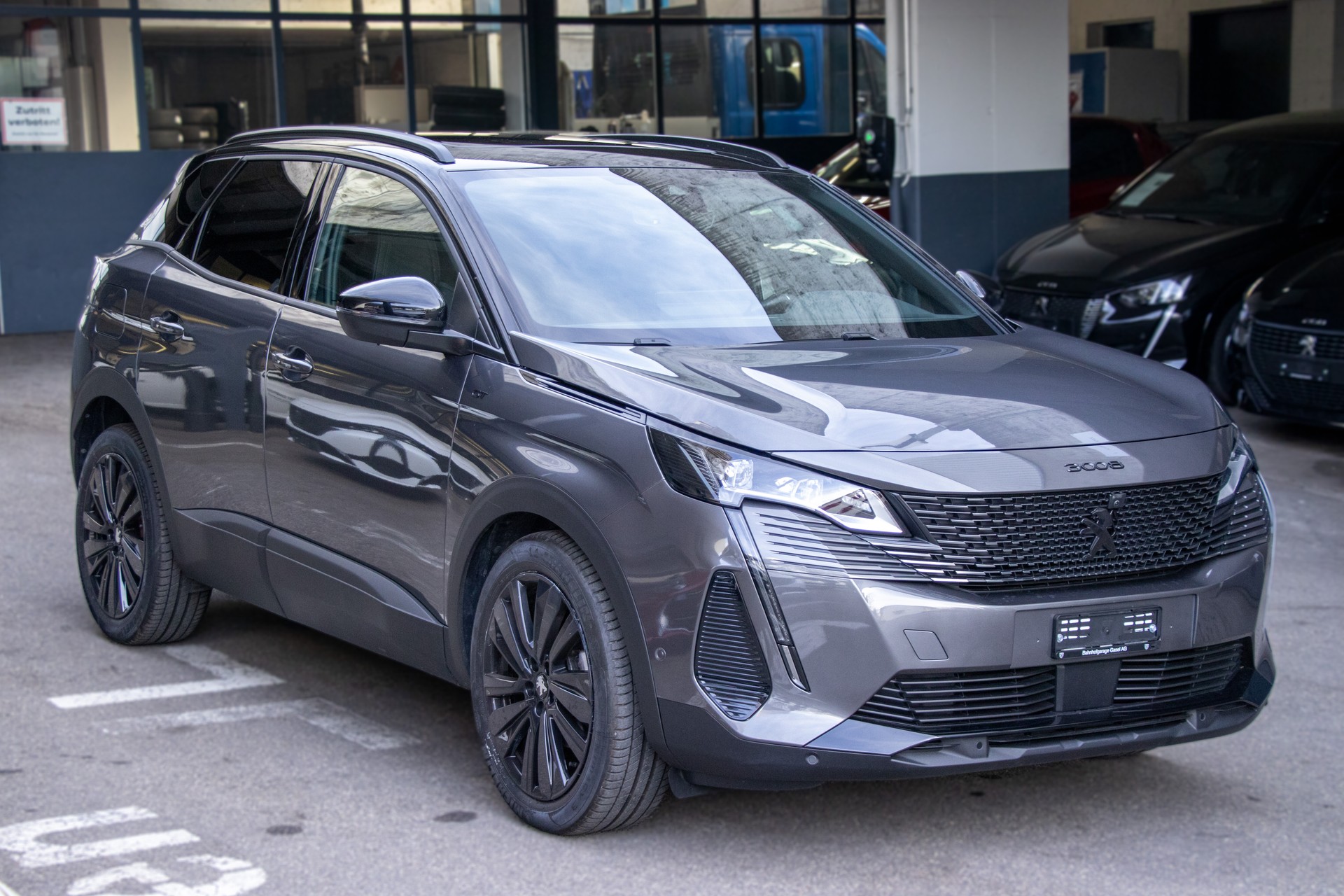 PEUGEOT 3008 1.2 PureTech GT EAT8-showroom-element-3