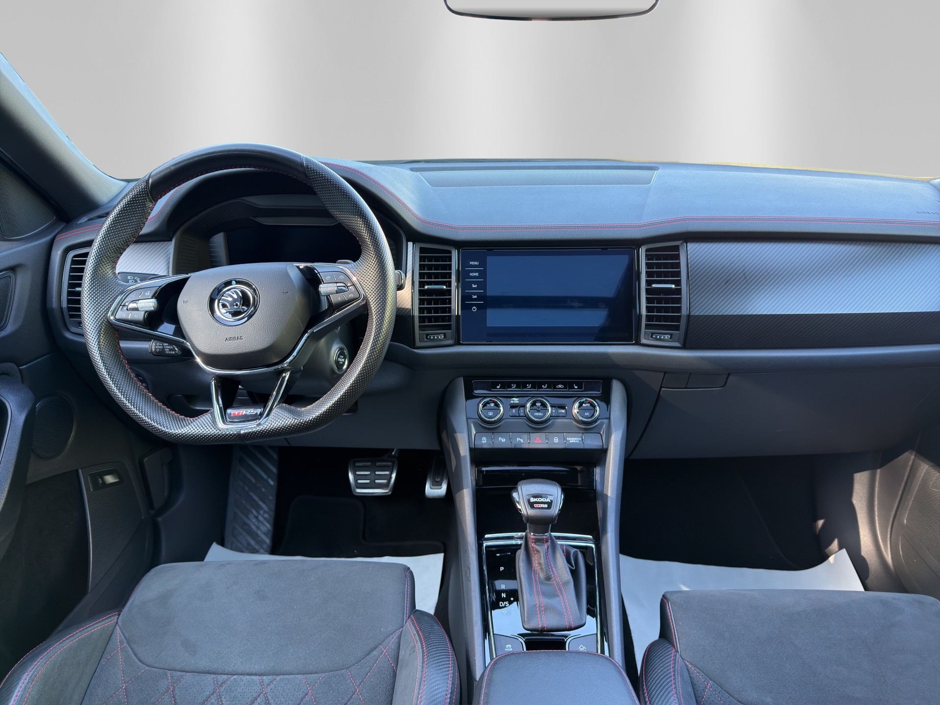 SKODA Kodiaq 2.0 TSI 4x4 RS-image-9