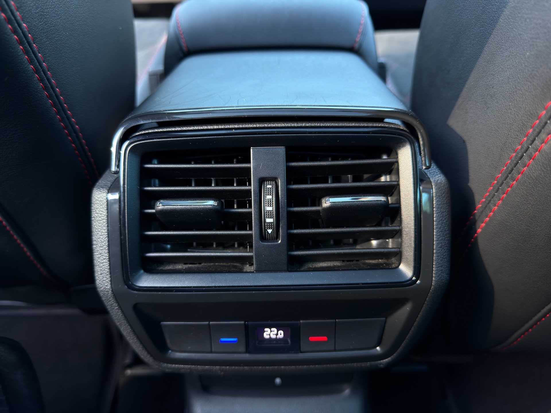 SKODA Kodiaq 2.0 TSI 4x4 RS-image-16