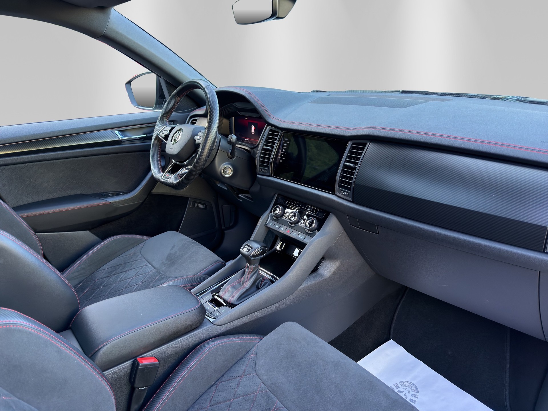 SKODA Kodiaq 2.0 TSI 4x4 RS-image-14
