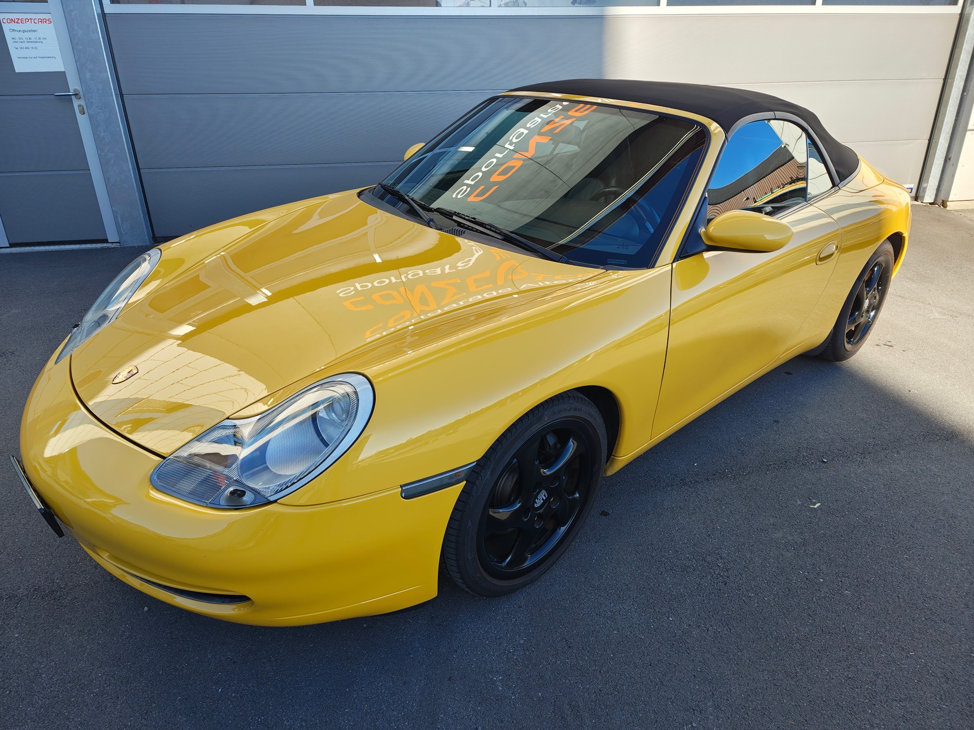PORSCHE 911 Carrera Cabrio-image-0