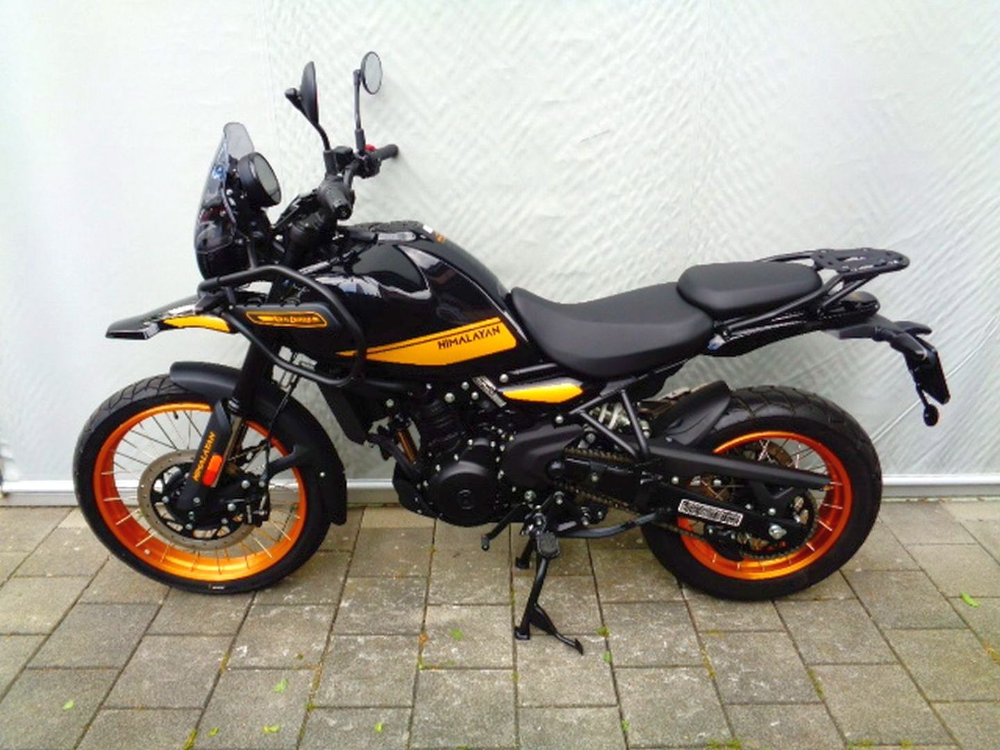 ROYAL ENFIELD HIMALAYAN 452