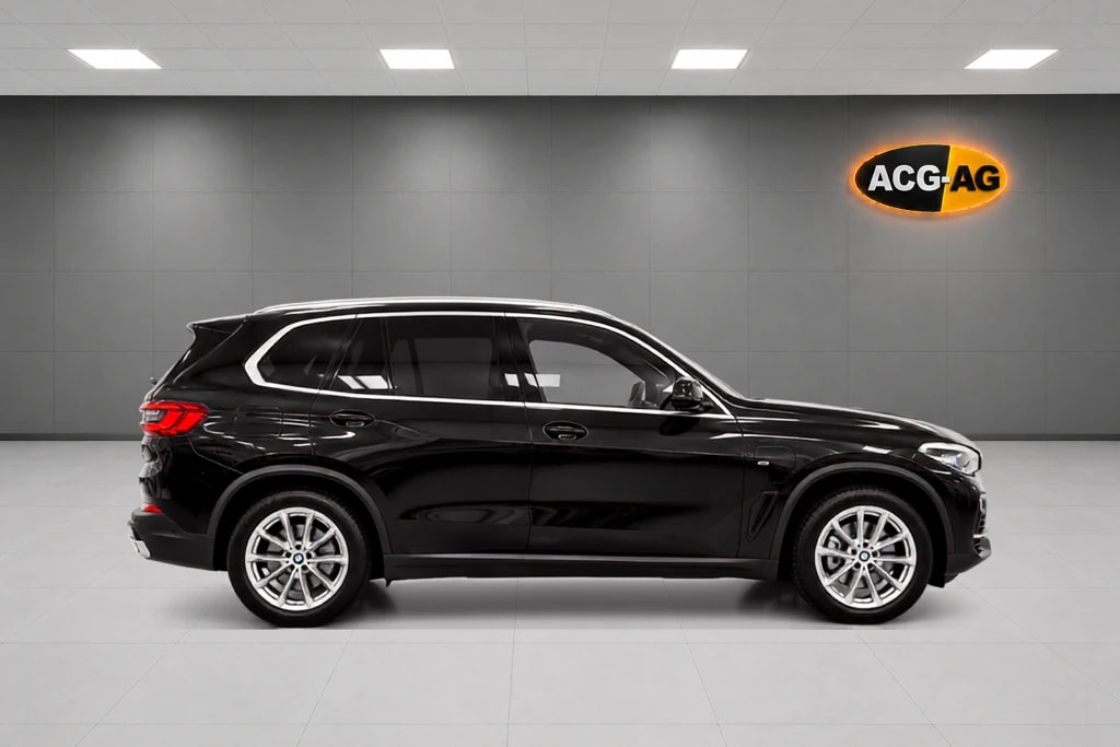 BMW X5 xDrive45e Steptronic ** 394 PS ** Voll-Leder ** Navi ** RF-Kamera 360° ** Panorama-Glasdach ** Sitzmemory ** Modell 2021 **-image-5