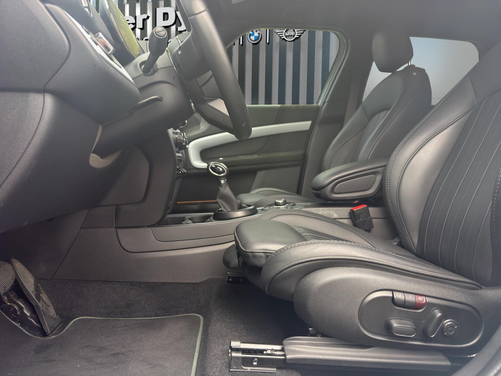 MINI Countryman F60 1.5i Cooper S E ALL4 "MINI UNTAMED EDITION"-image-17