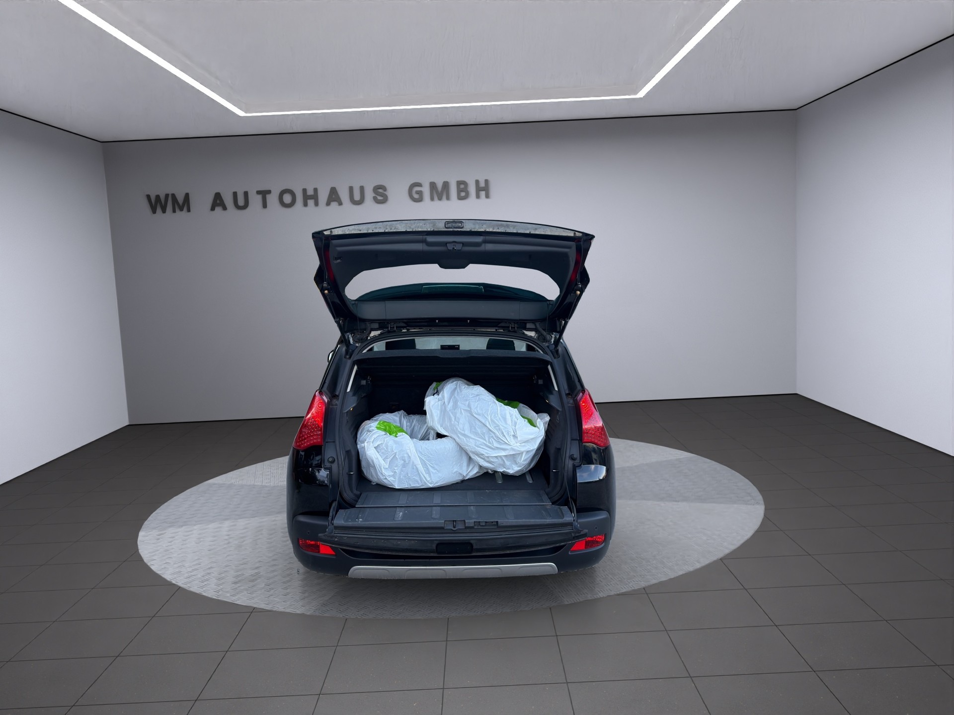 PEUGEOT 3008 HYbrid4 2.0 HDI EGS6-image-14