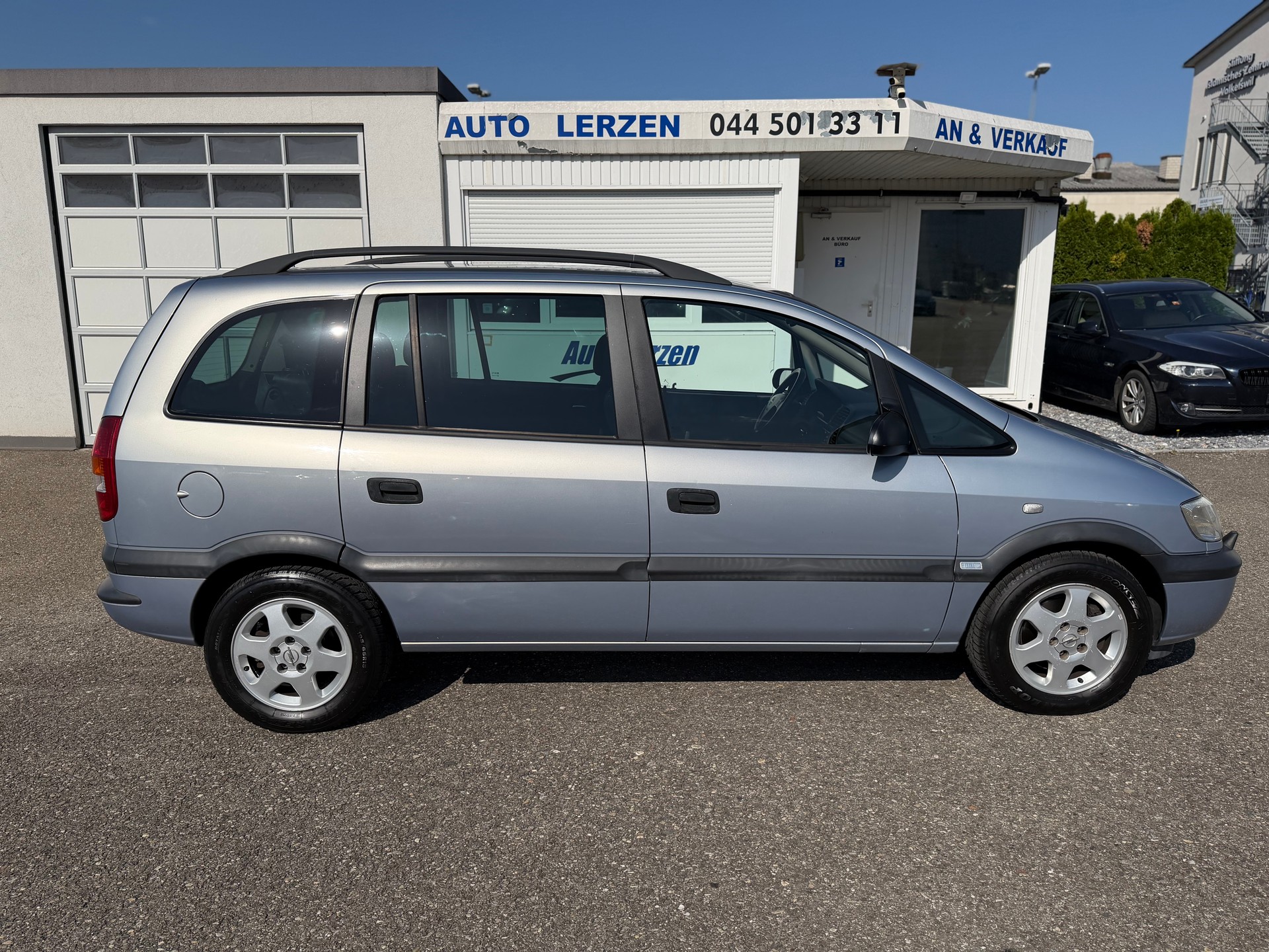 OPEL Zafira 2.2i 16V Elegance 7 Plätze-image-3