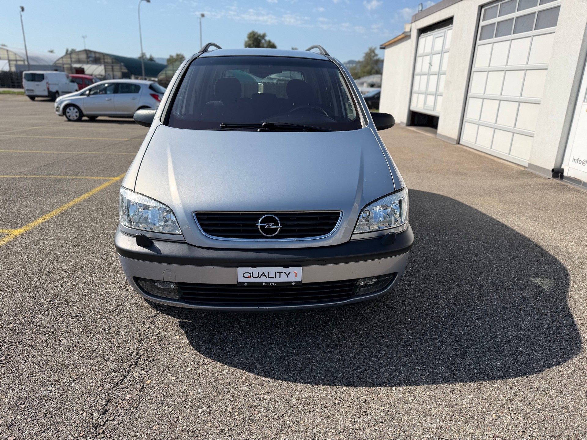 OPEL Zafira 2.2i 16V Elegance 7 Plätze-image-2