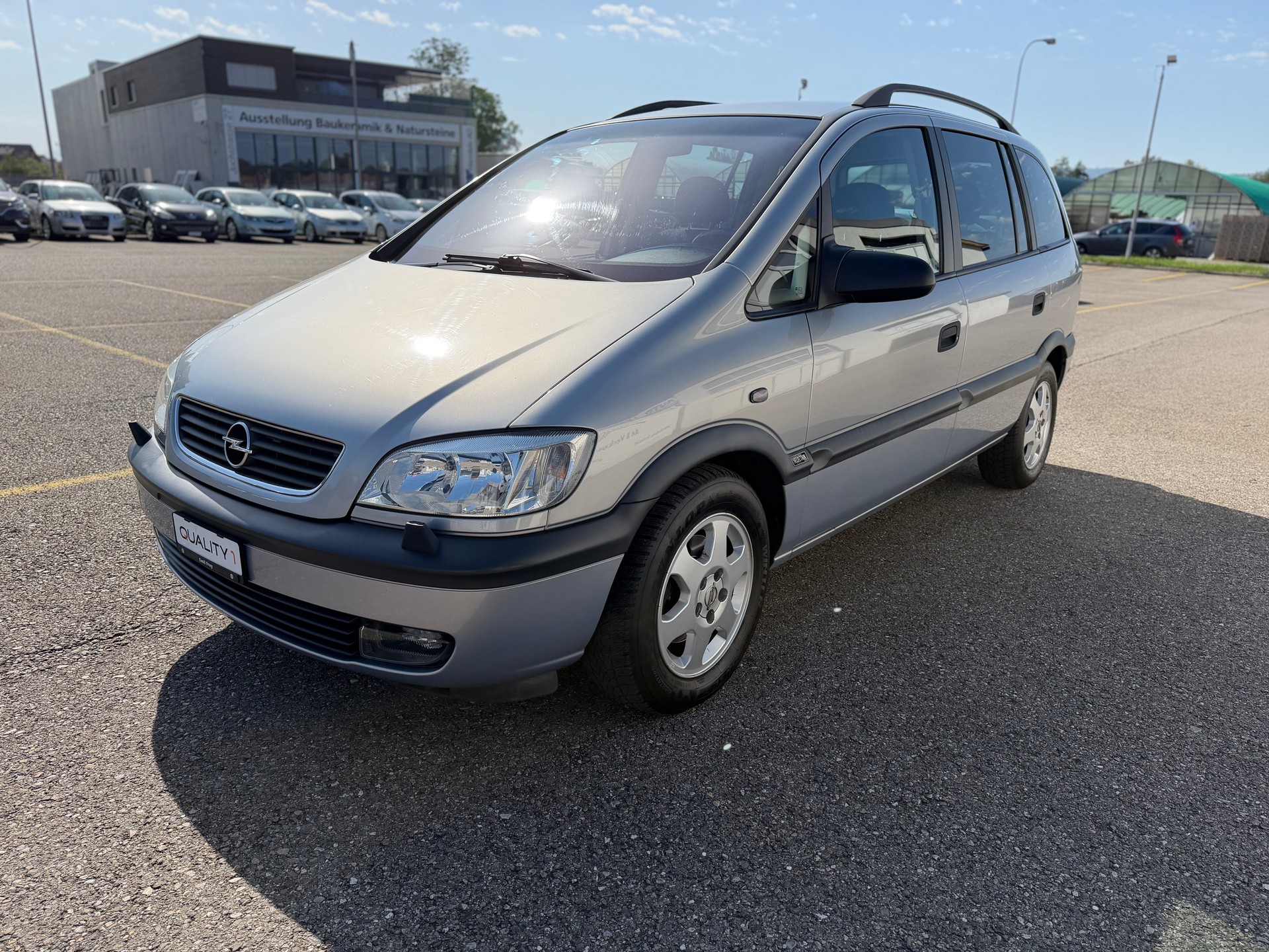 OPEL Zafira 2.2i 16V Elegance 7 Plätze-image-1