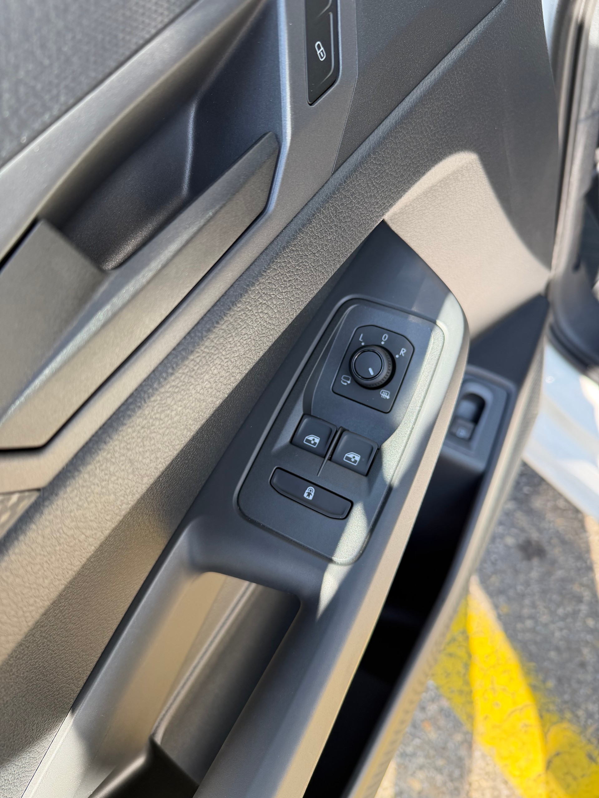VW Caddy 1.5 TSI Plug in Hybrid DSG 150 PS 5 Jahren Garantie mit 39 % Rabatt !-image-14