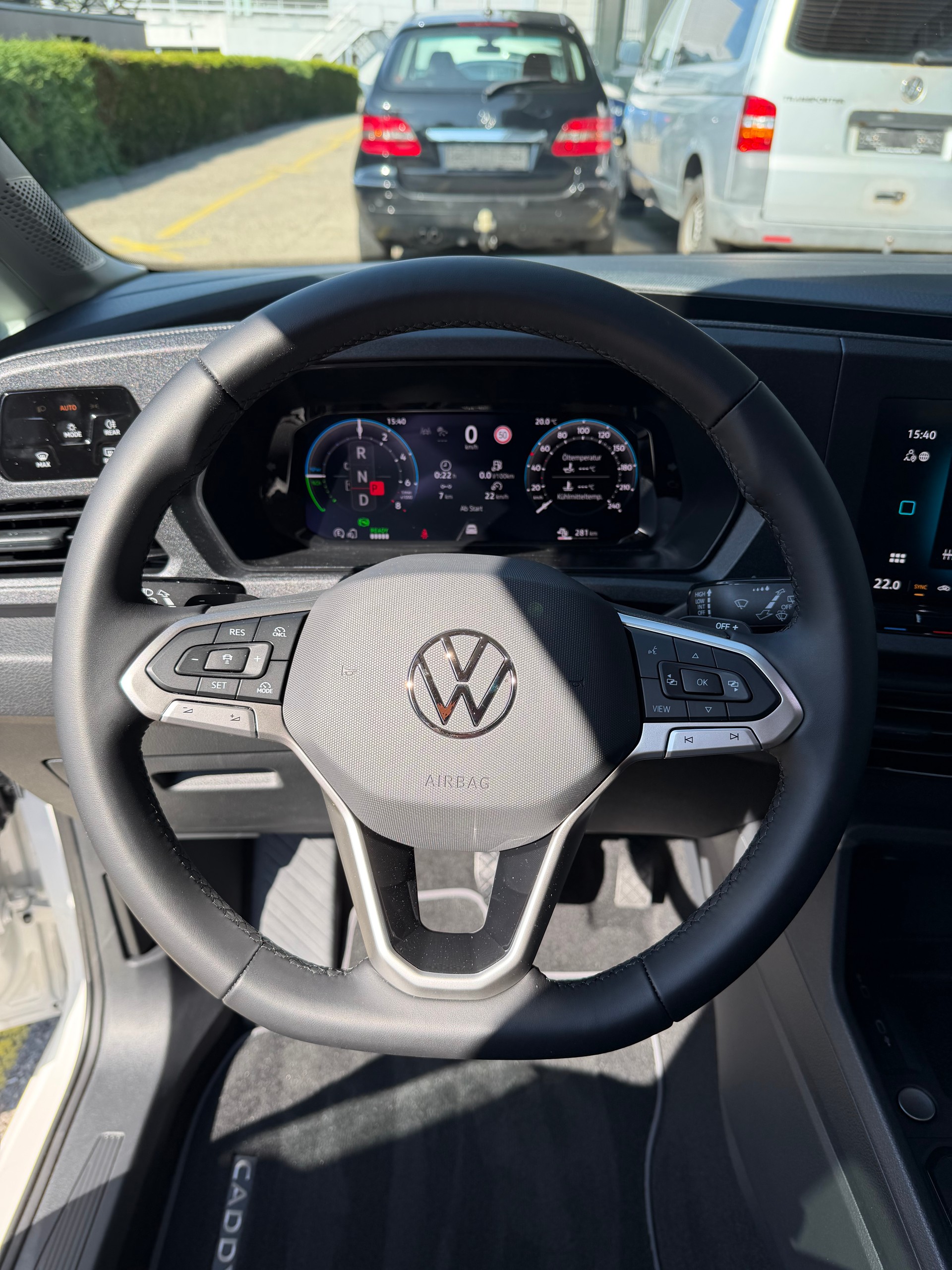 VW Caddy 1.5 TSI Plug in Hybrid DSG 150 PS 5 Jahren Garantie mit 39 % Rabatt !-image-2