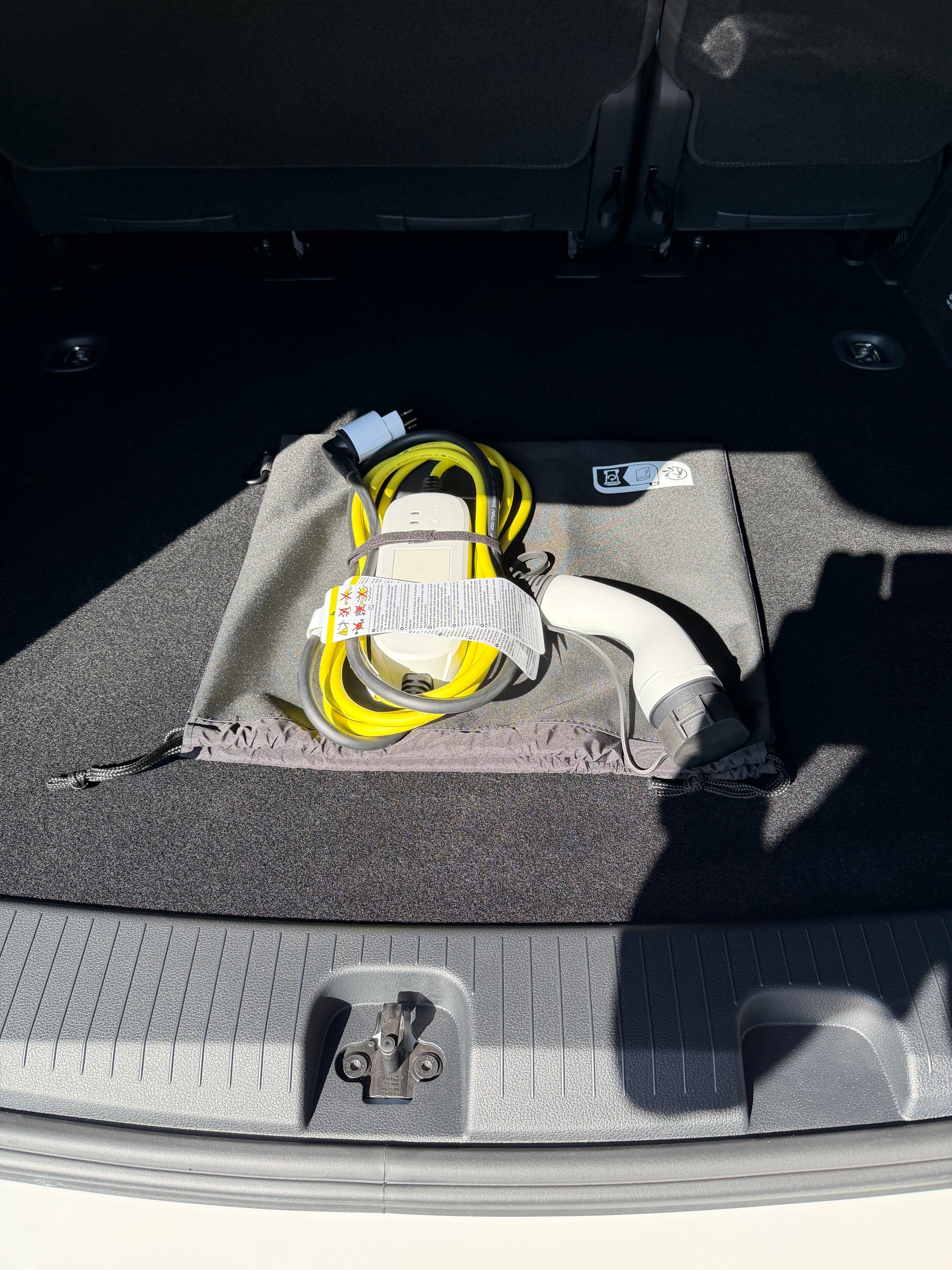 VW Caddy 1.5 TSI Plug in Hybrid DSG 150 PS 5 Jahren Garantie mit 39 % Rabatt !-image-21