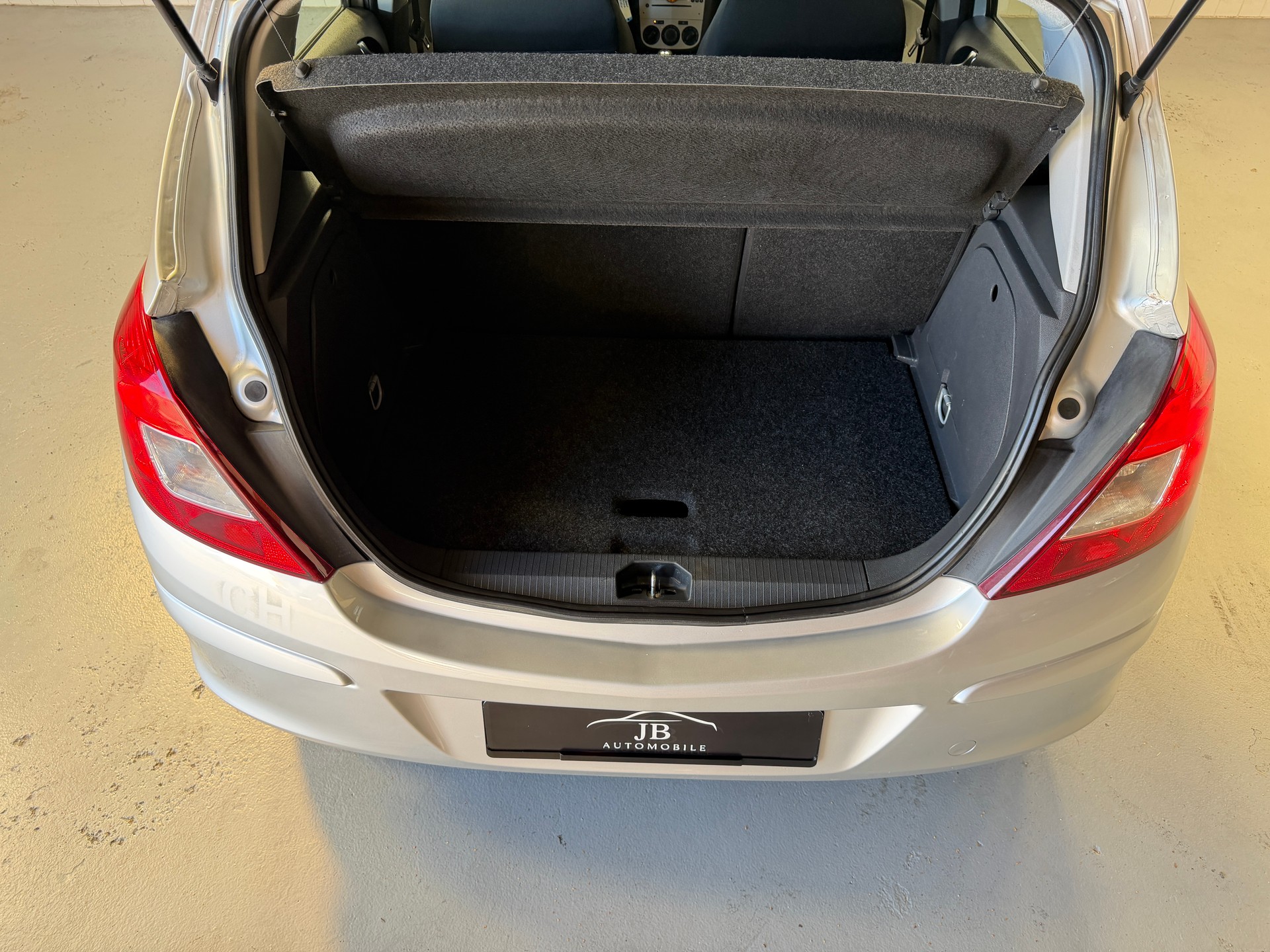 OPEL Corsa 1.4 TP Enjoy-image-13