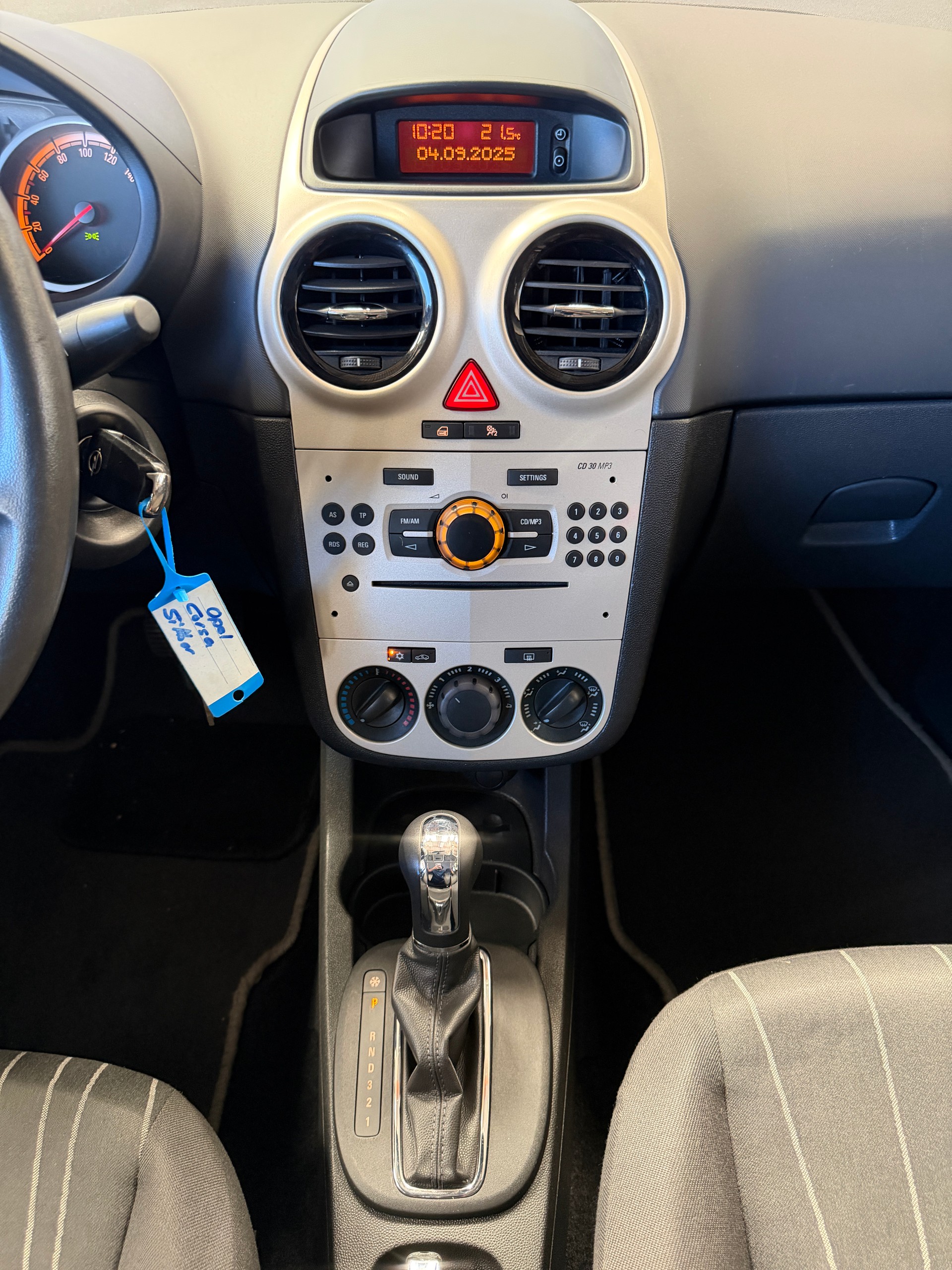 OPEL Corsa 1.4 TP Enjoy-image-16