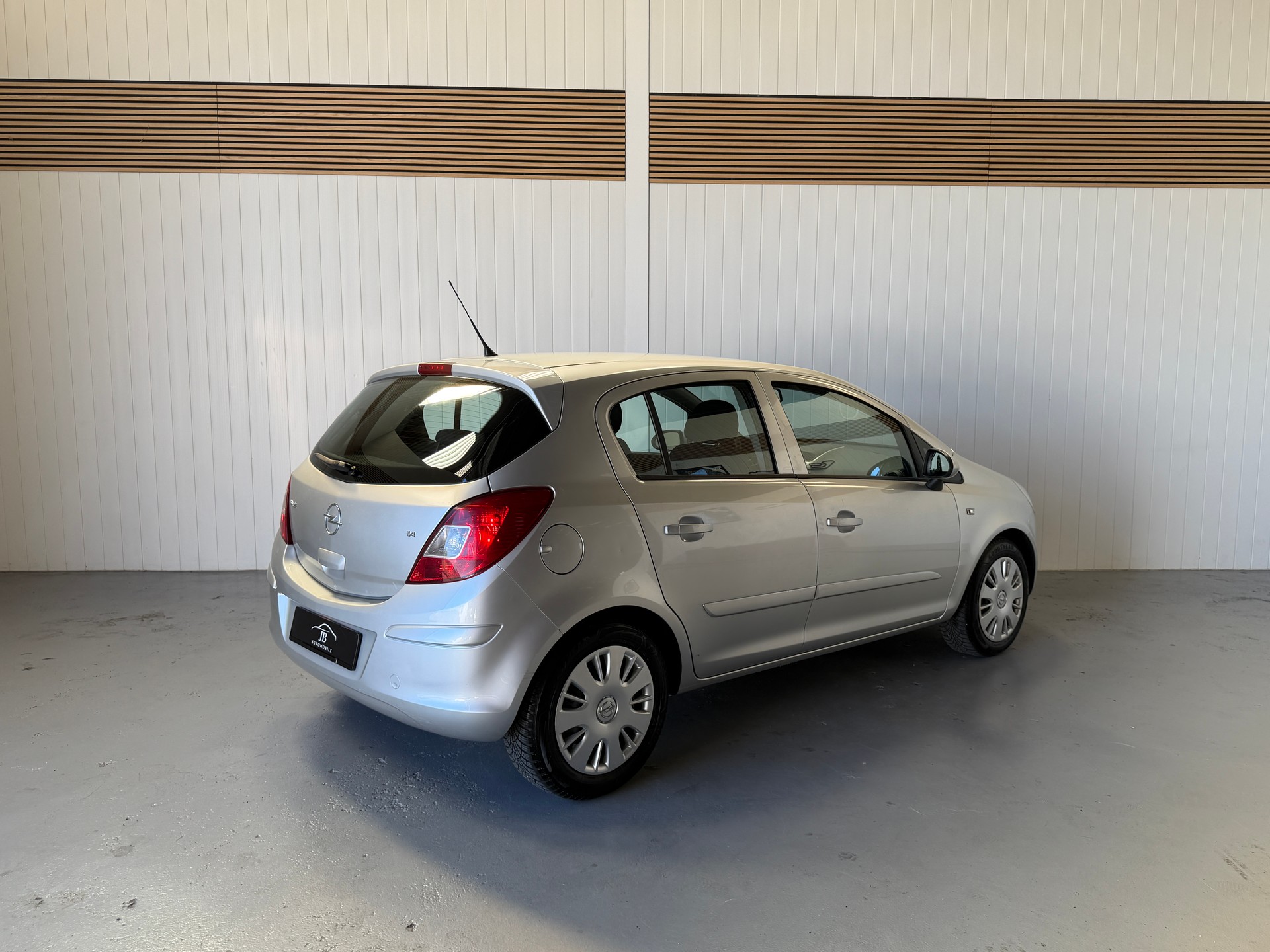 OPEL Corsa 1.4 TP Enjoy-image-4