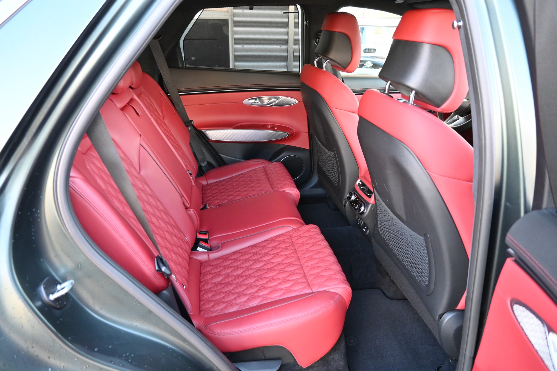 GENESIS GV70 2.2 CRDI Luxury AT8 AWD 4x4 (CH Auto) + AHK 2500kg-image-13