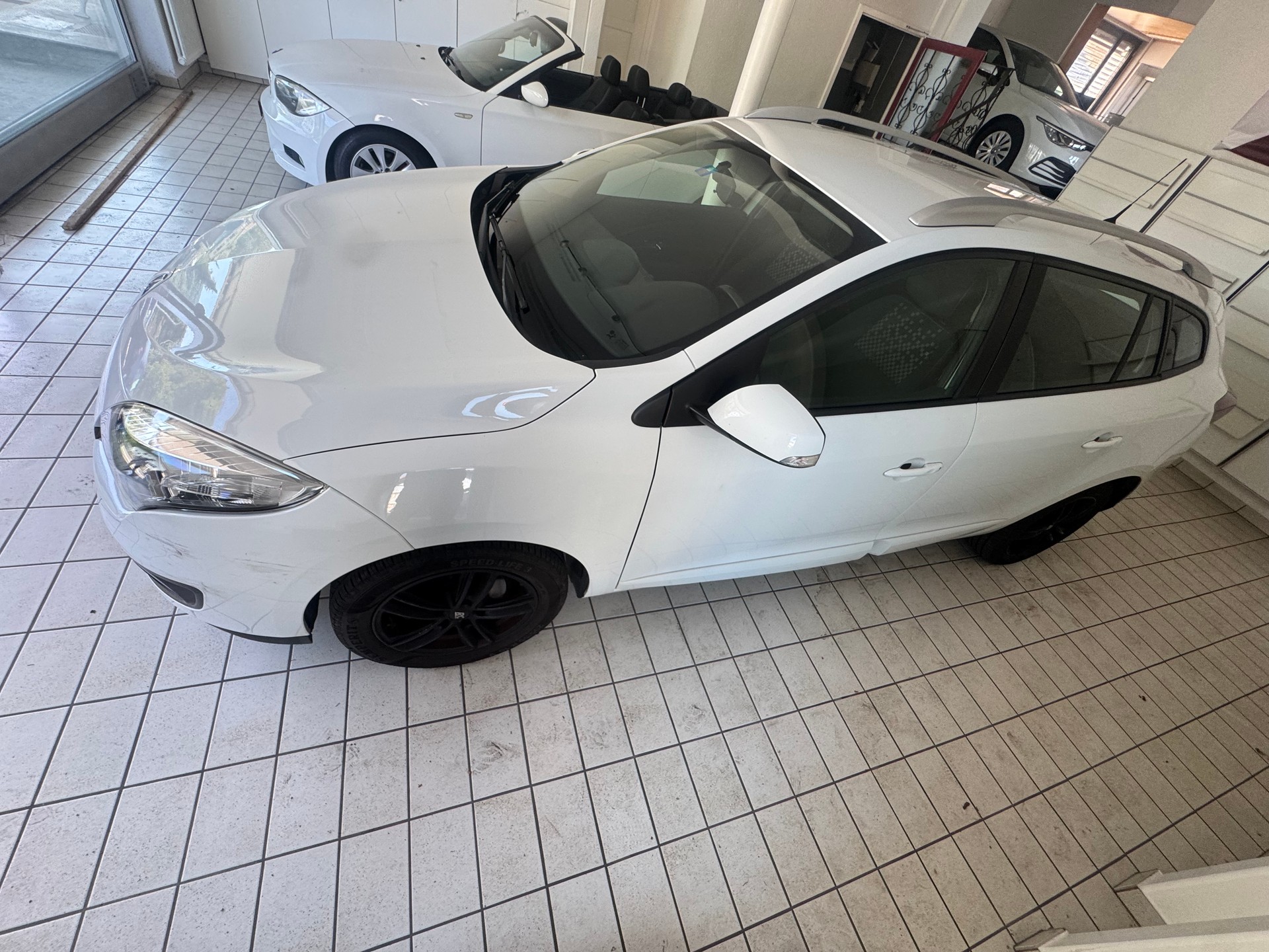 RENAULT Mégane Grandtour 1.2 16V Turbo Energy-image-3