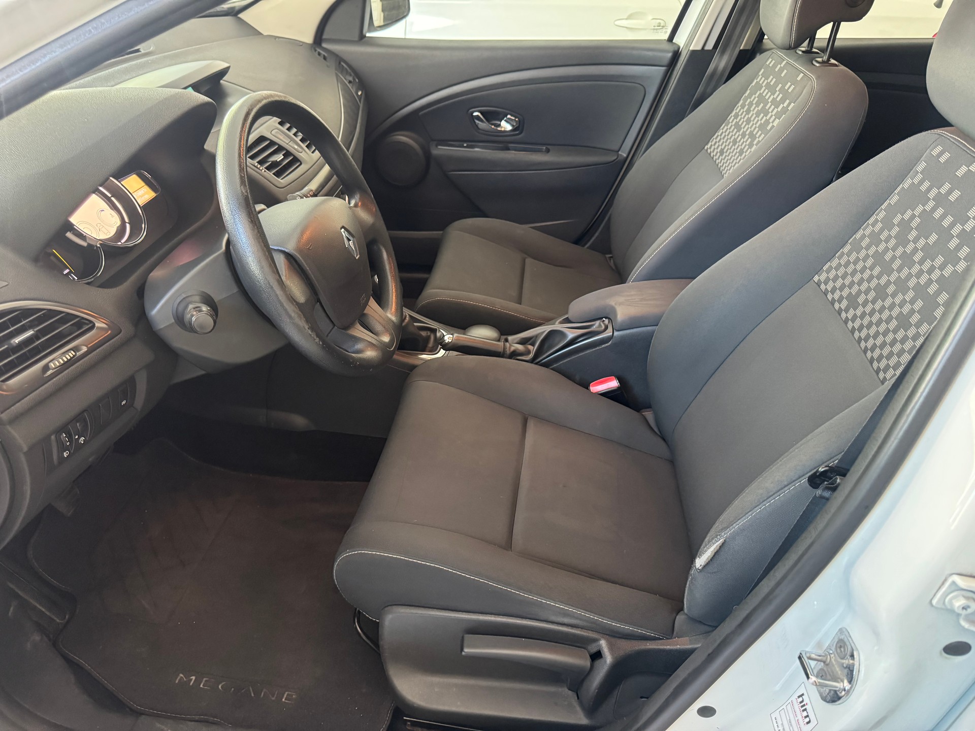 RENAULT Mégane Grandtour 1.2 16V Turbo Energy-image-9