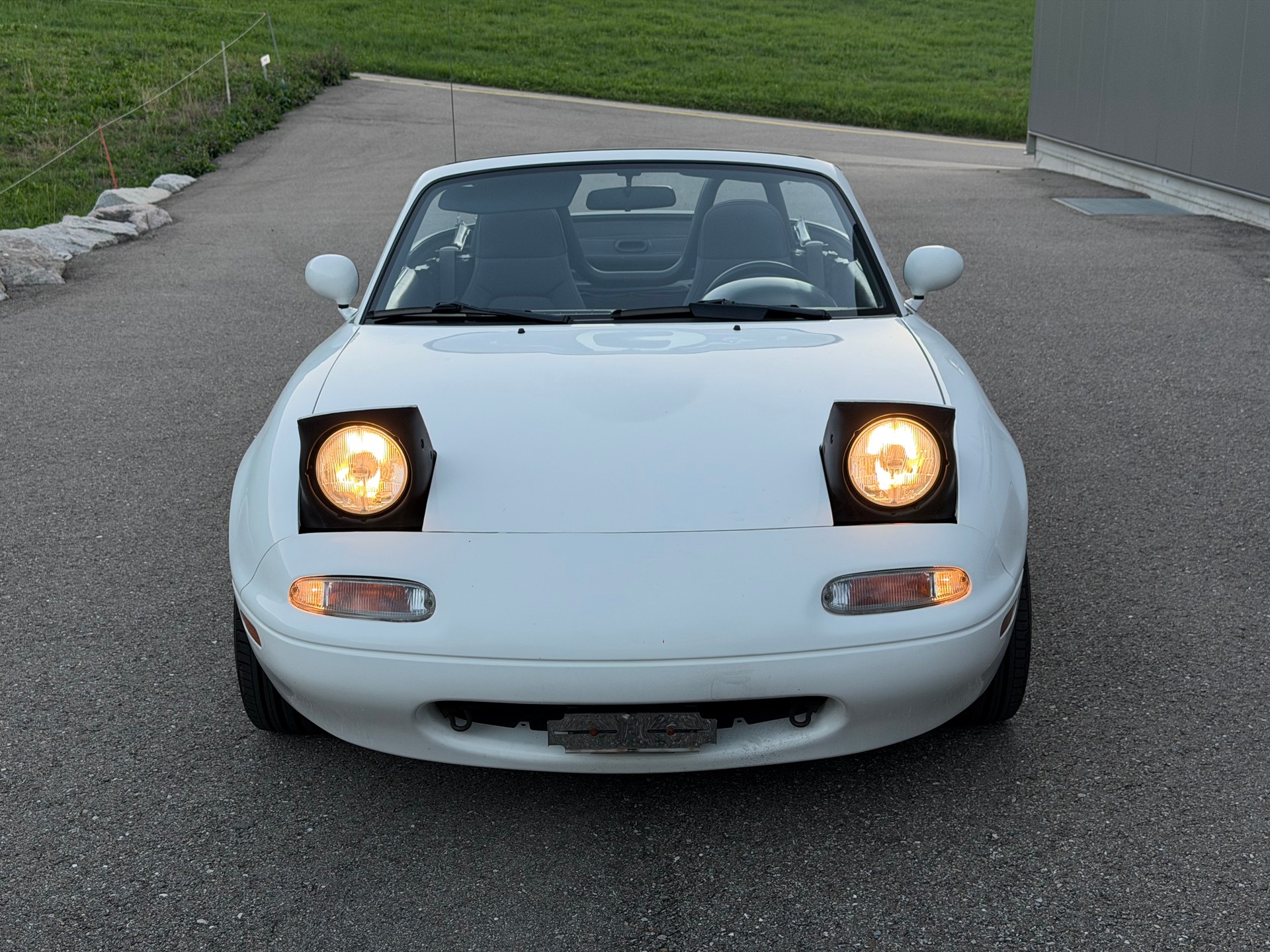 MAZDA MX-5 1.6i-16 Special-image-2