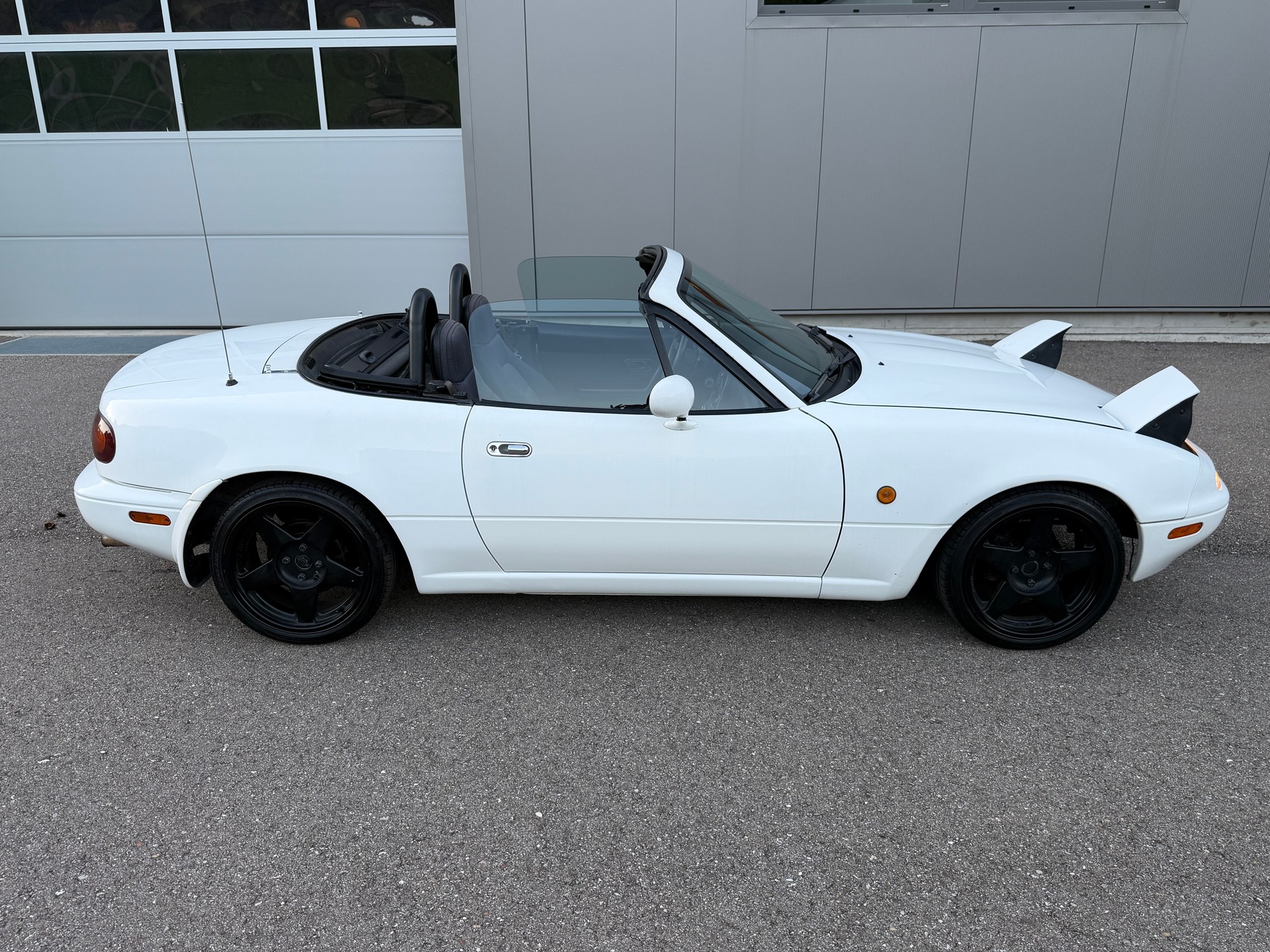 MAZDA MX-5 1.6i-16 Special-image-3