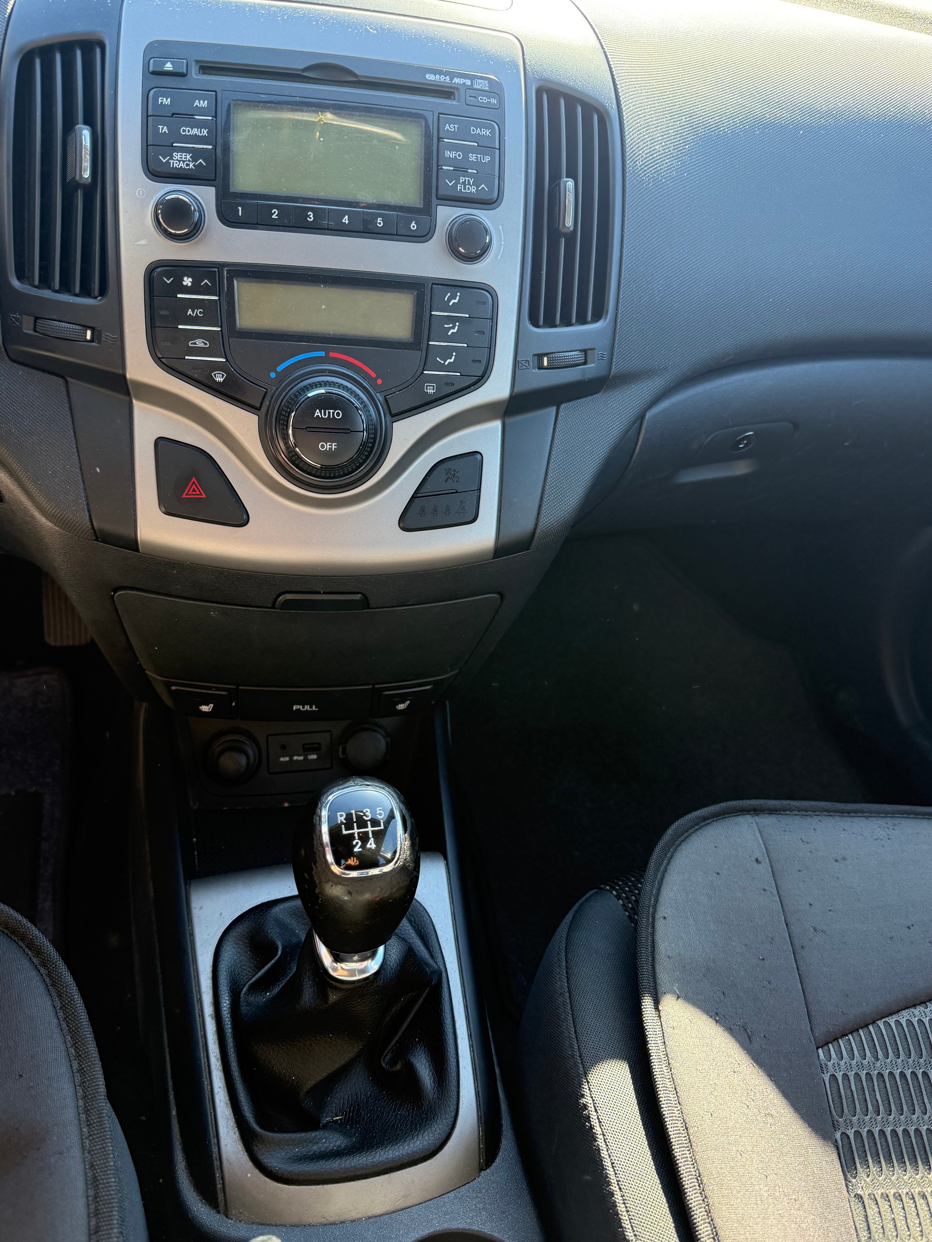 HYUNDAI i30 Wagon 1.6 Style-image-6