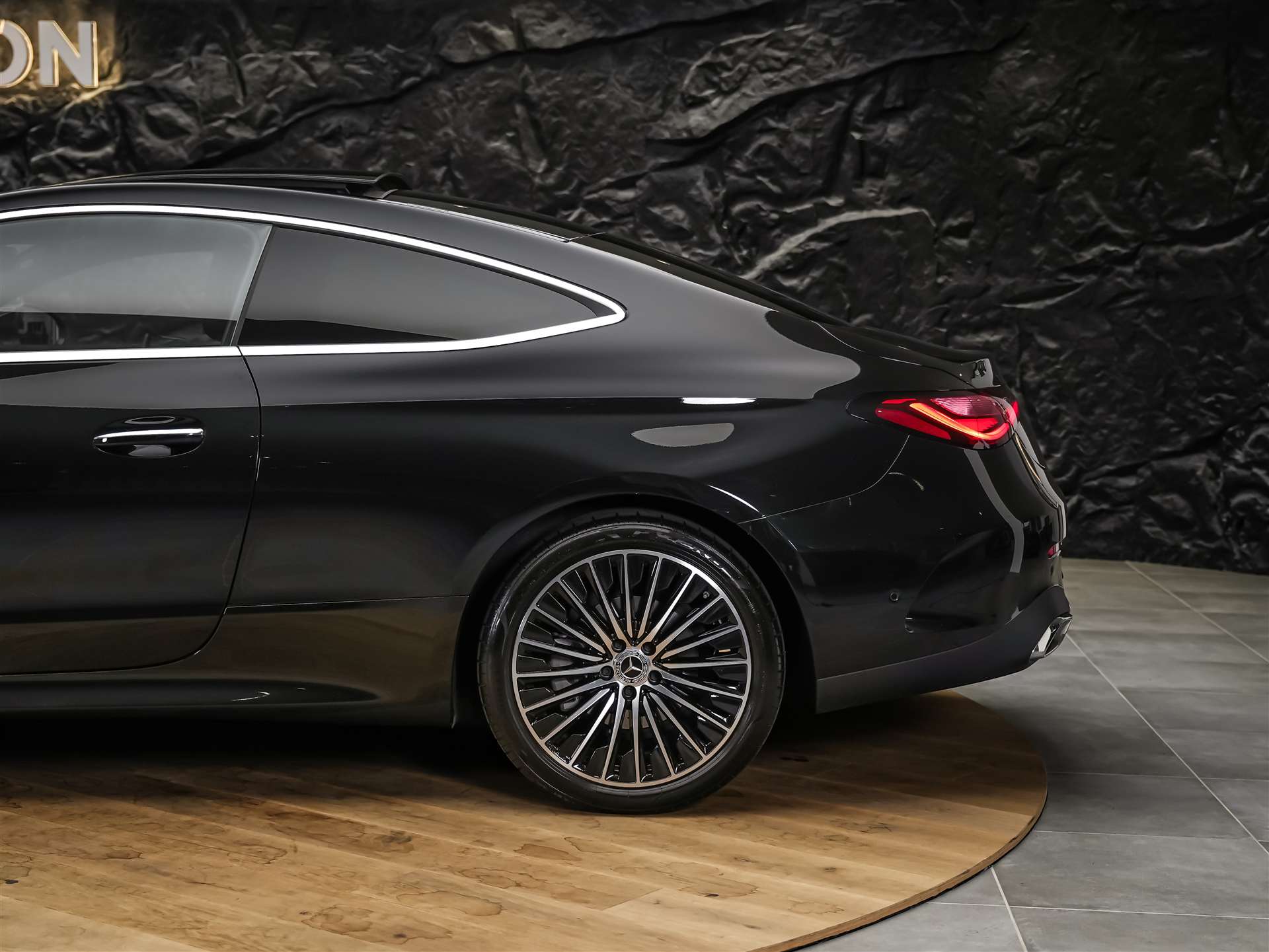MERCEDES-BENZ CLE 200 Coupé AMG Line 9G-Tronic *Werksgarantie*Panorama*Lenkradheizung*-image-15
