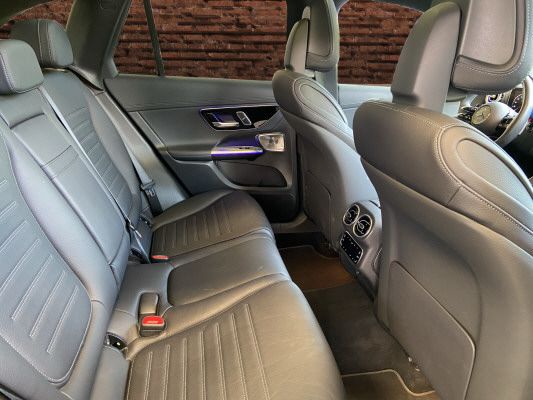 MERCEDES-BENZ GLC 300 de 4M 9G-Tronic-image-13