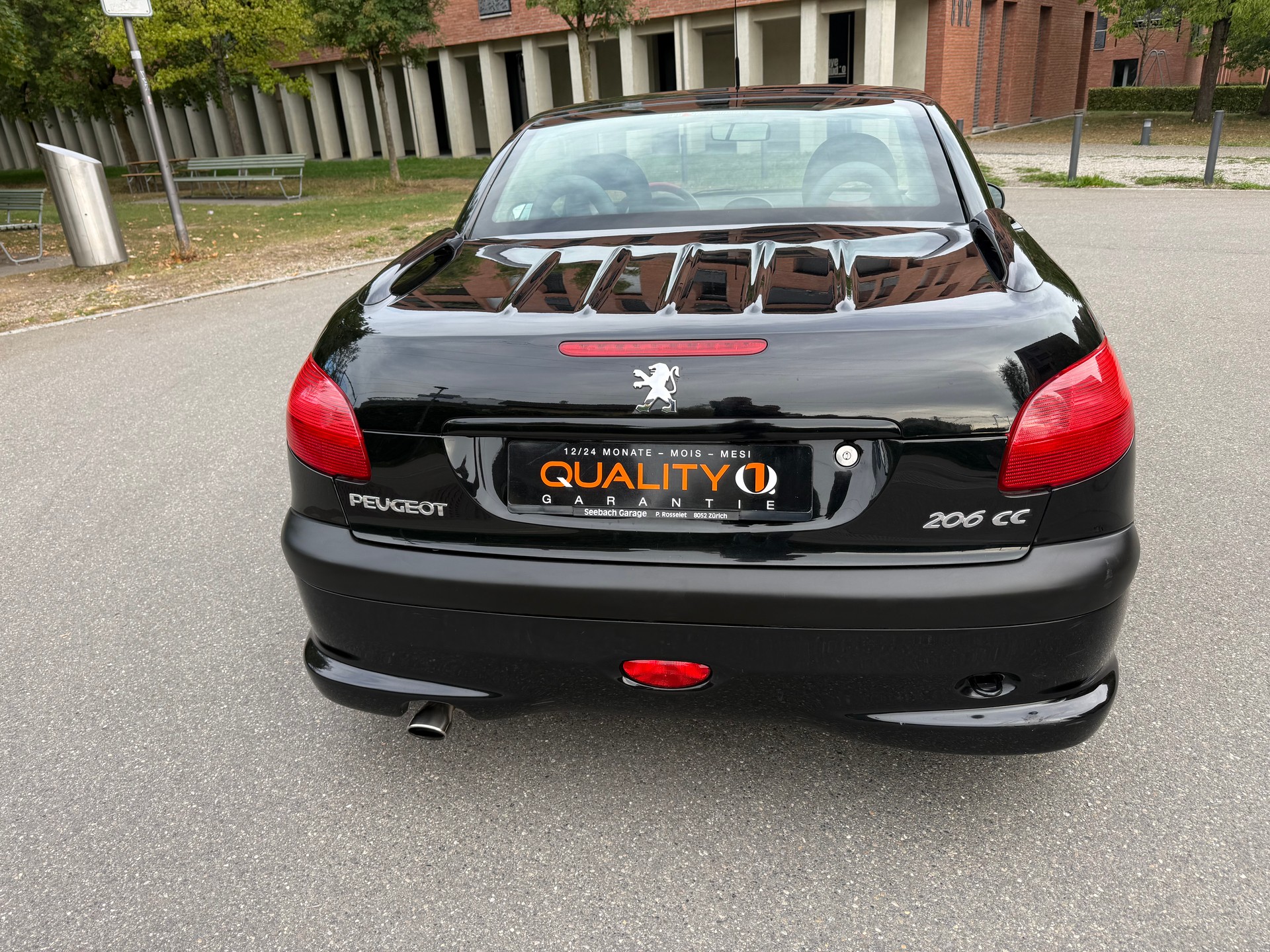 PEUGEOT 206 CC 2.0 16V Black & Silver Edition-image-7