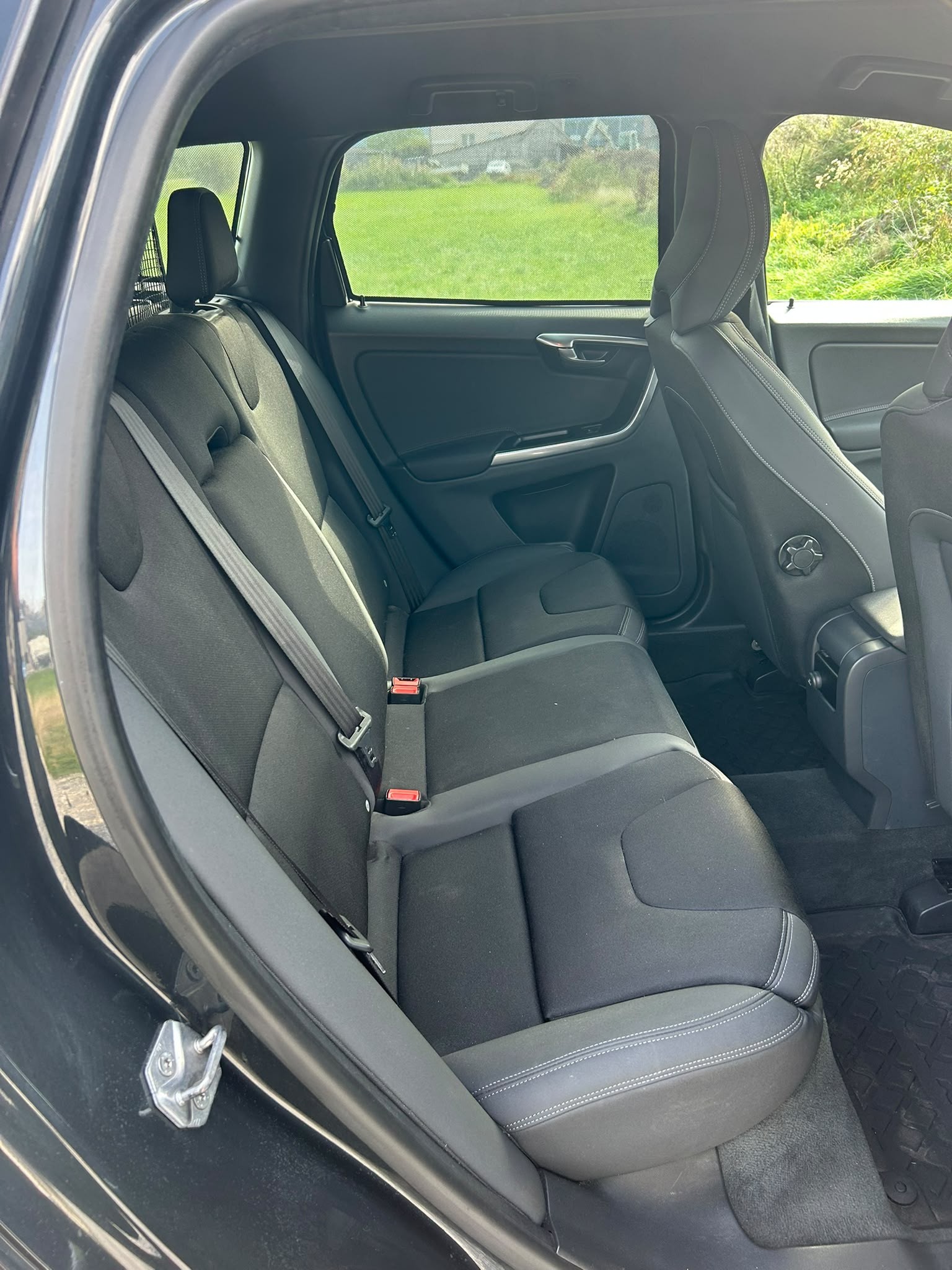 VOLVO XC60 D4 AWD Momentum Geartronic-image-8