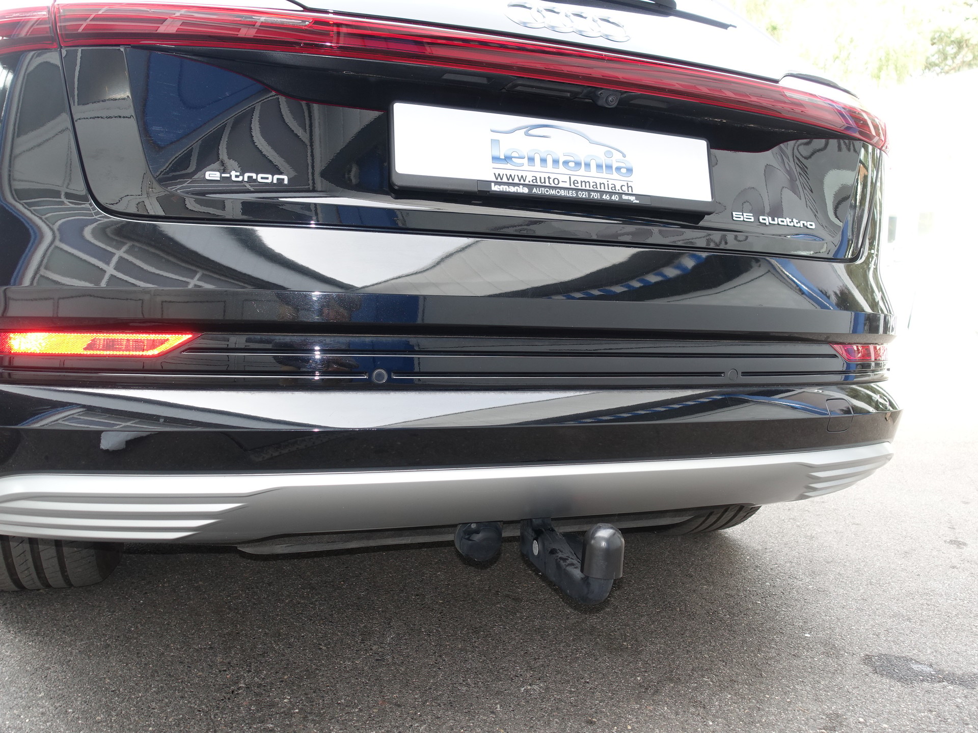 AUDI e-tron 55 S Line Black Edition quattro-image-26