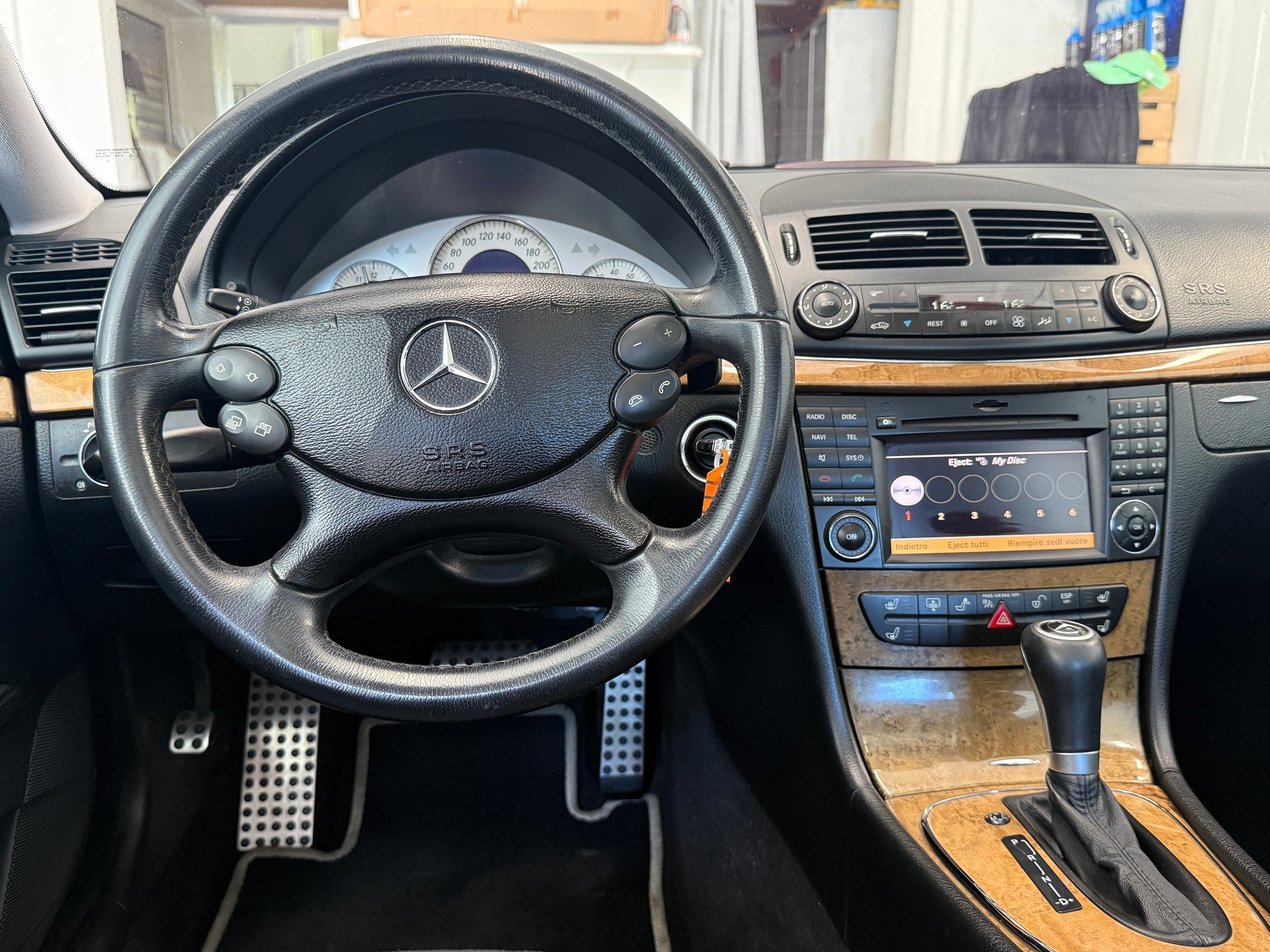 MERCEDES-BENZ E 350 CGI Elégance 7G-Tronic-image-15