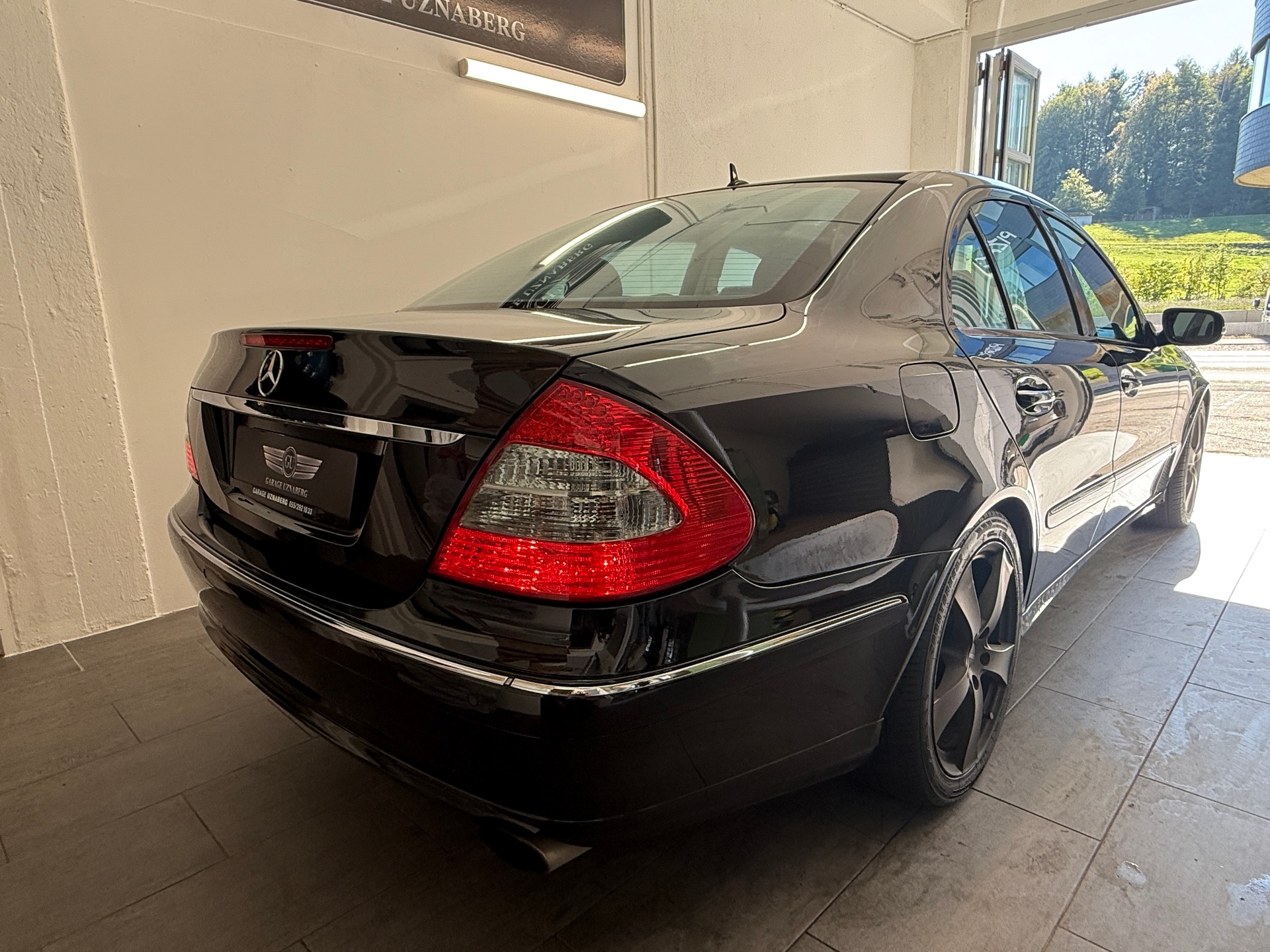 MERCEDES-BENZ E 350 CGI Elégance 7G-Tronic-image-4