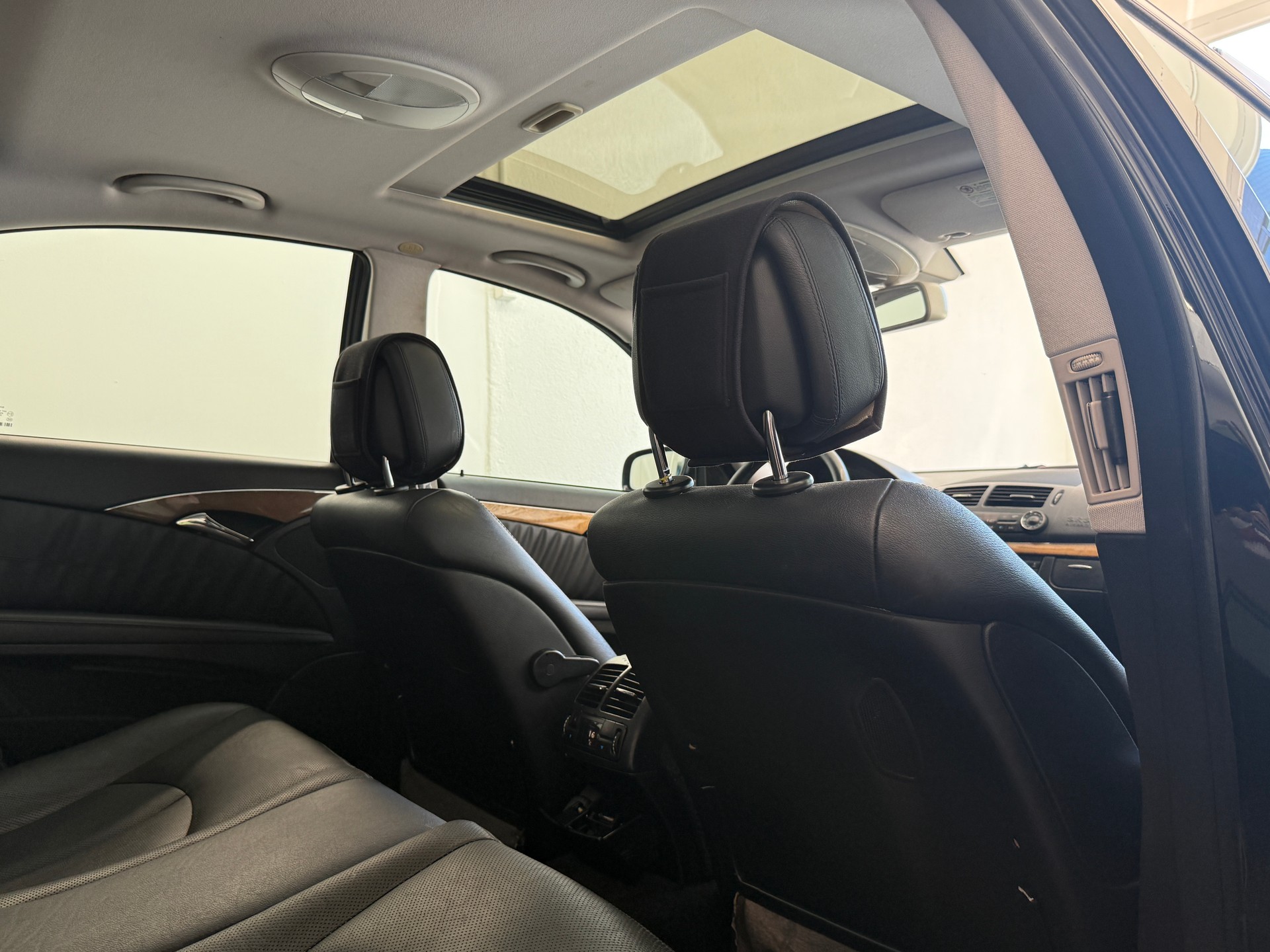 MERCEDES-BENZ E 350 CGI Elégance 7G-Tronic-image-14