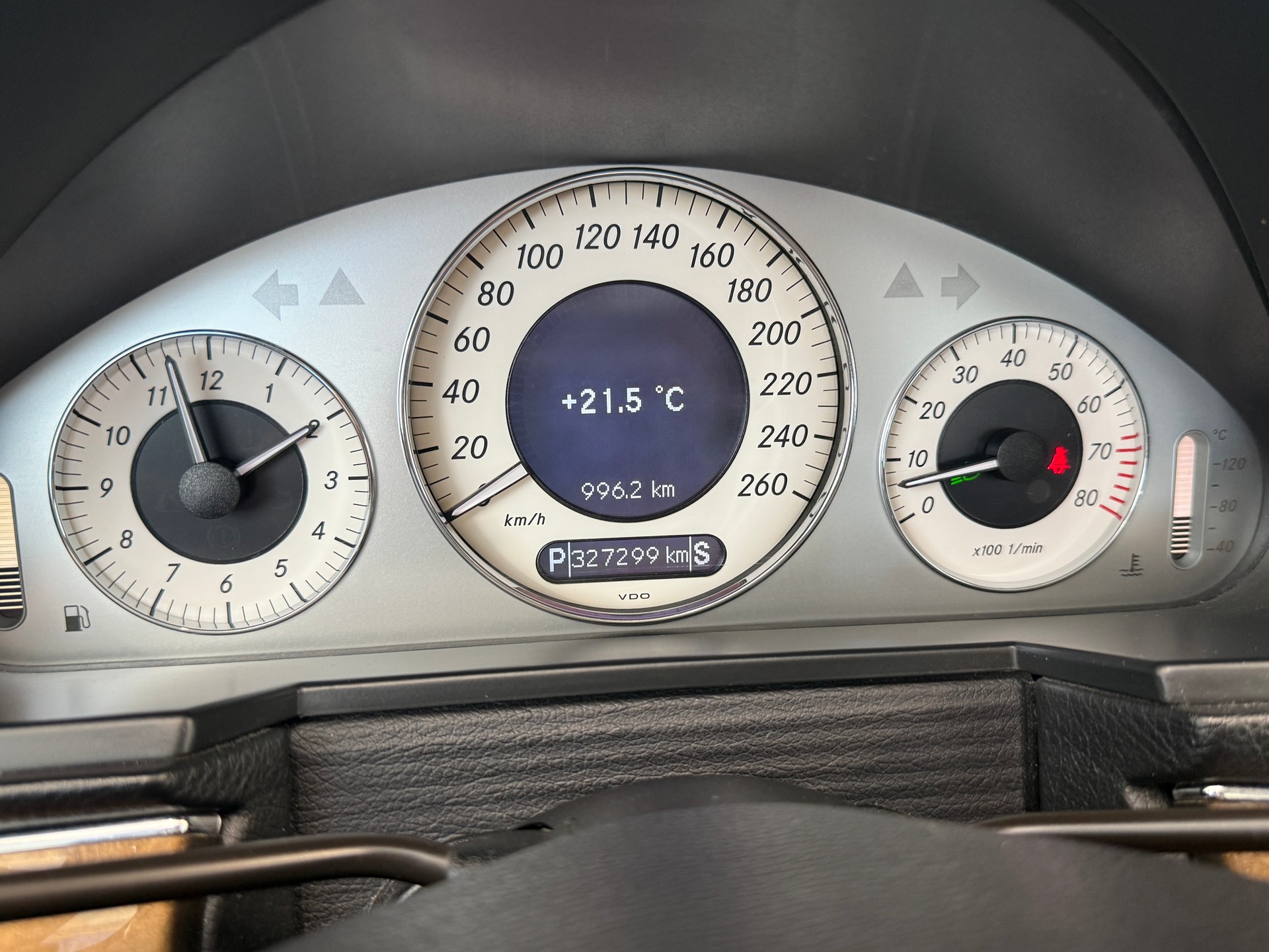 MERCEDES-BENZ E 350 CGI Elégance 7G-Tronic-image-16