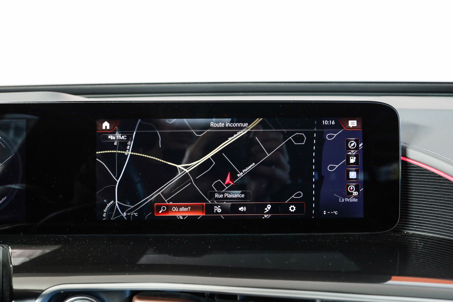 MERCEDES-BENZ EQC 400 AMG Line 4Matic Sièges ventilés / Burmester / Head-up-image-13