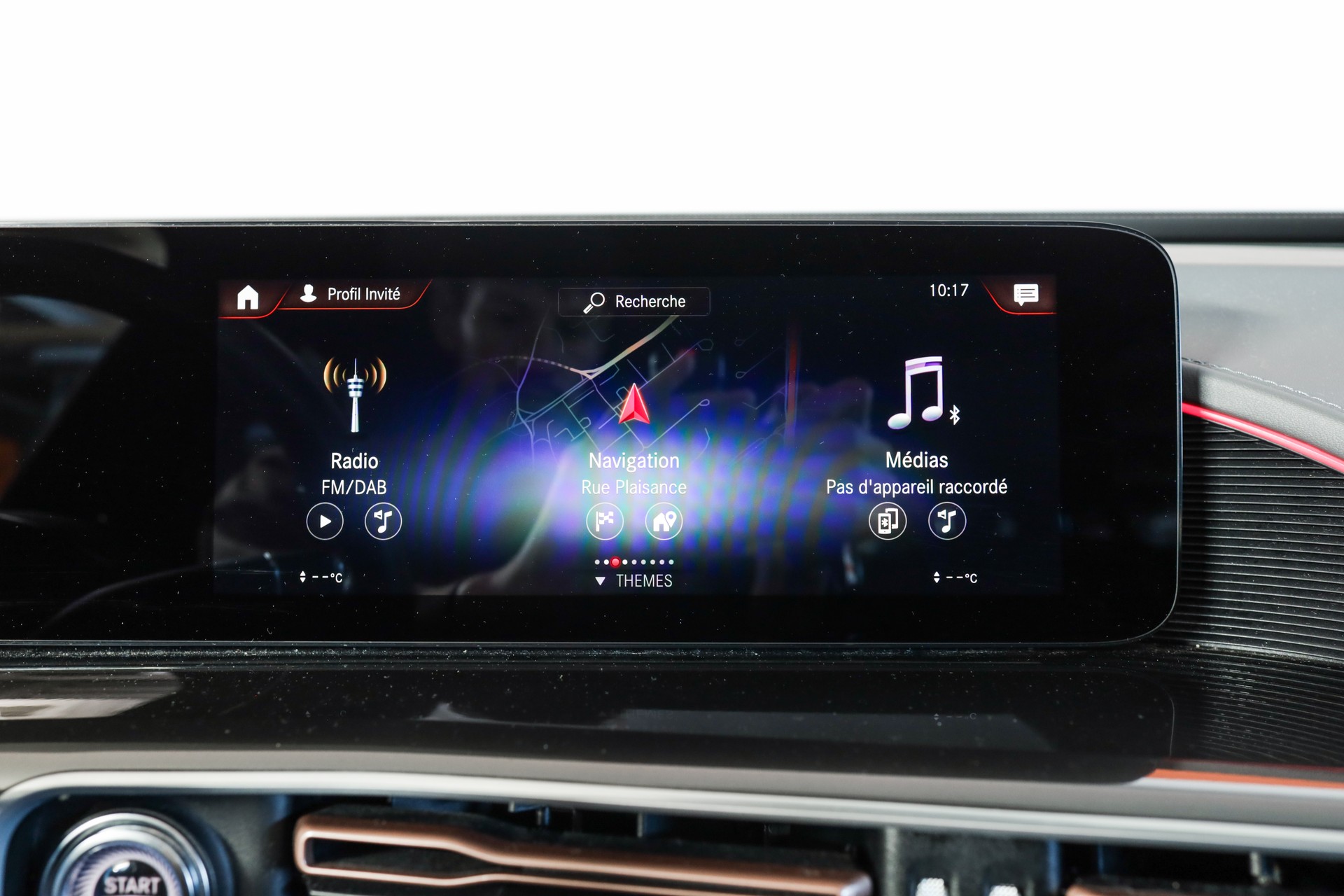 MERCEDES-BENZ EQC 400 AMG Line 4Matic Sièges ventilés / Burmester / Head-up-image-16