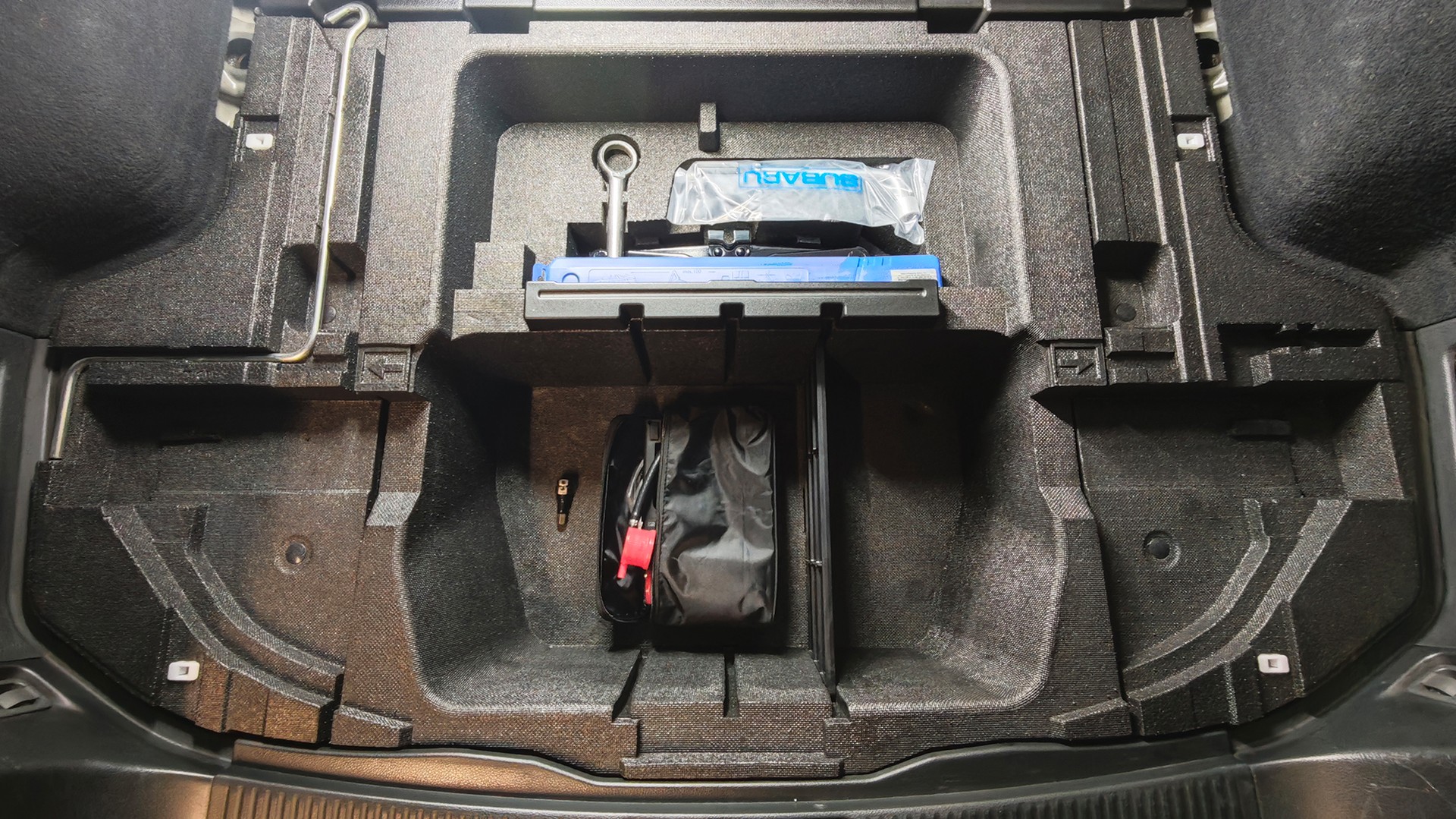 SUBARU 1.6 DIT Luxury S-image-8
