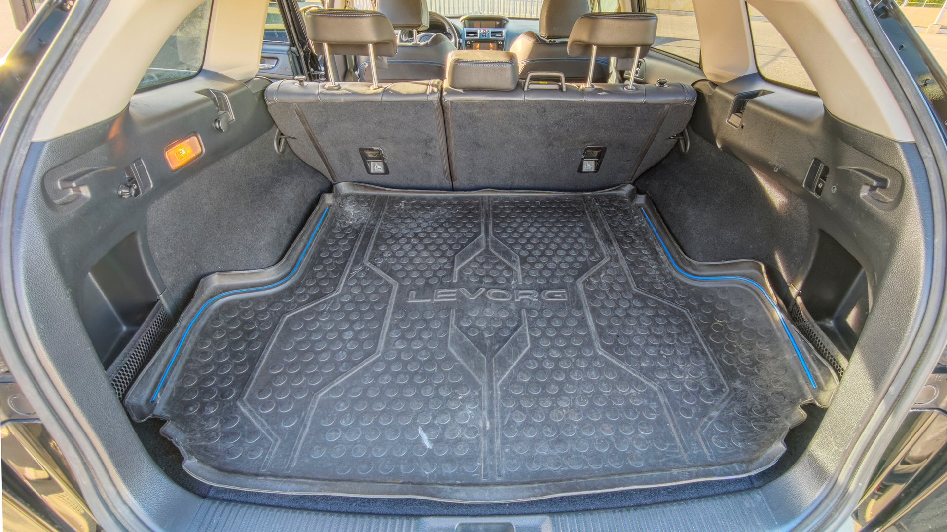 SUBARU 1.6 DIT Luxury S-image-6